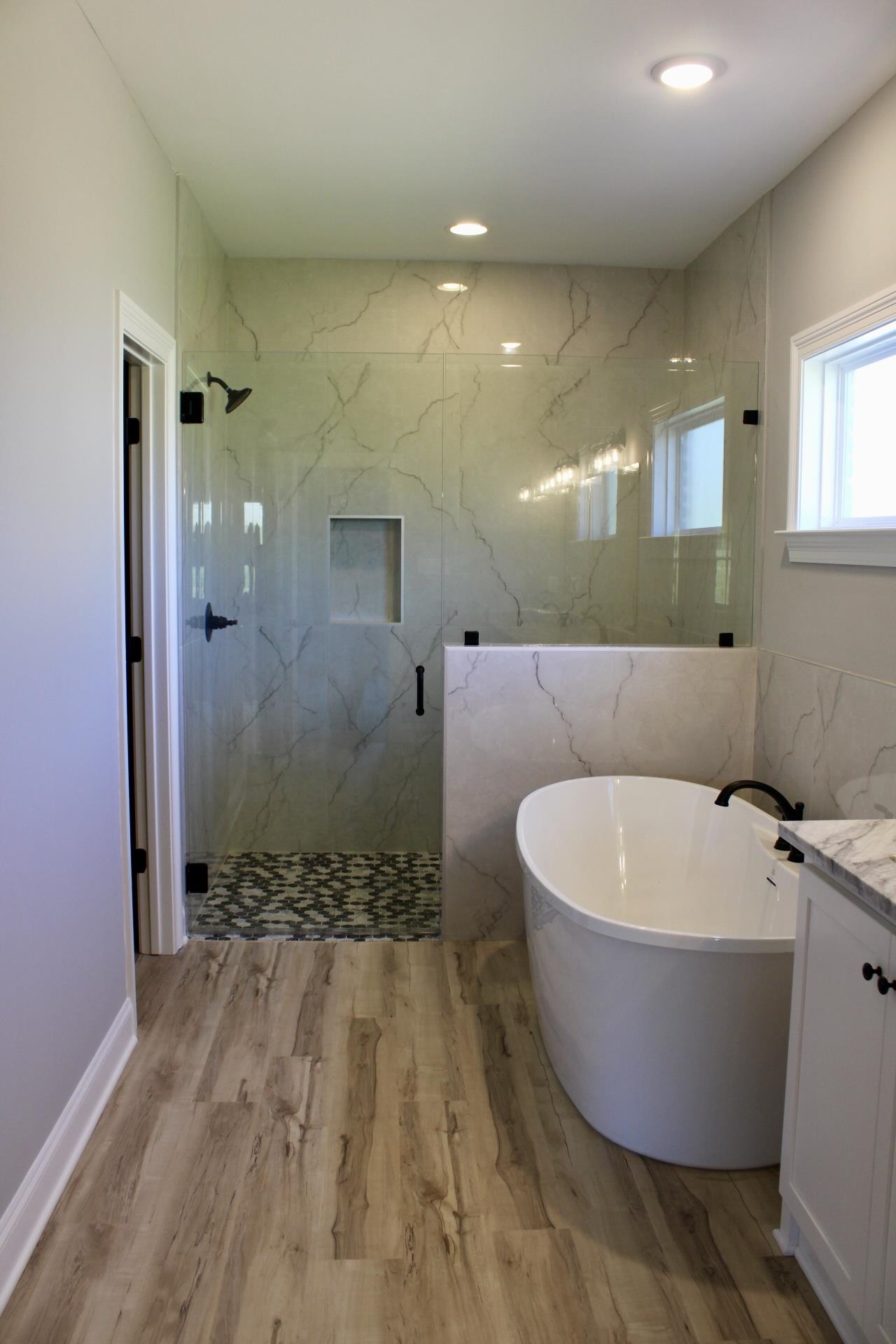 101 Columbia Way Property Photo 9