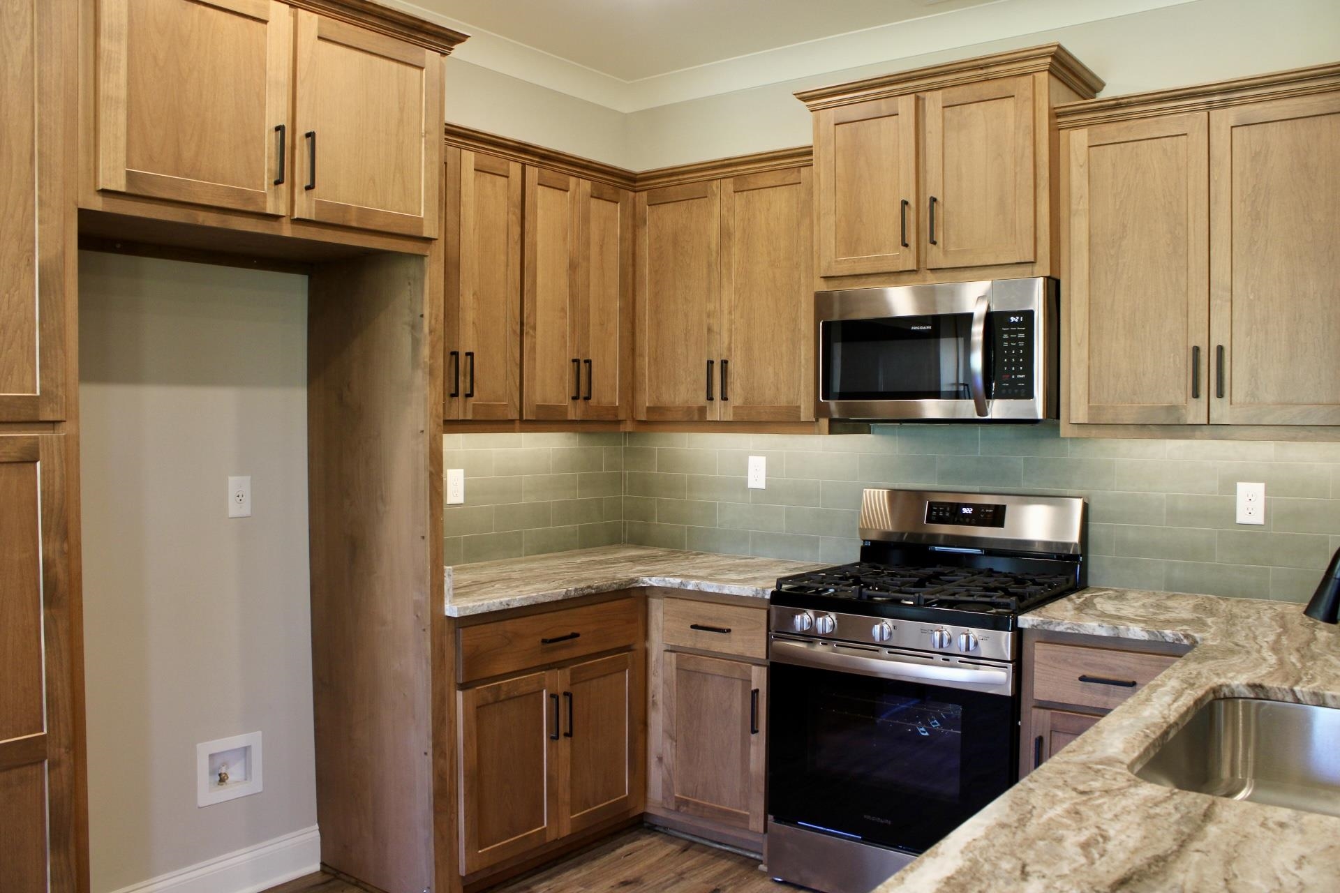59 Columbia Way Property Photo 5