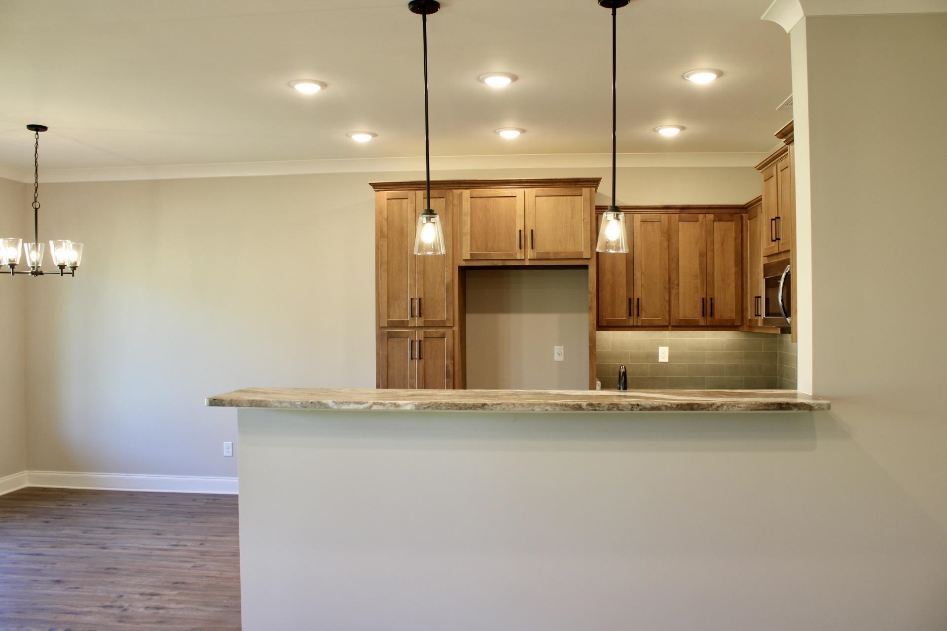 59 Columbia Way Property Photo 6