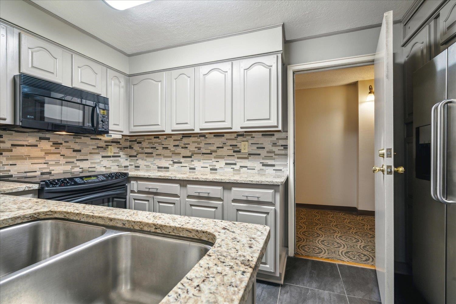 232 S Highland St 1101 1201 Property Photo 18