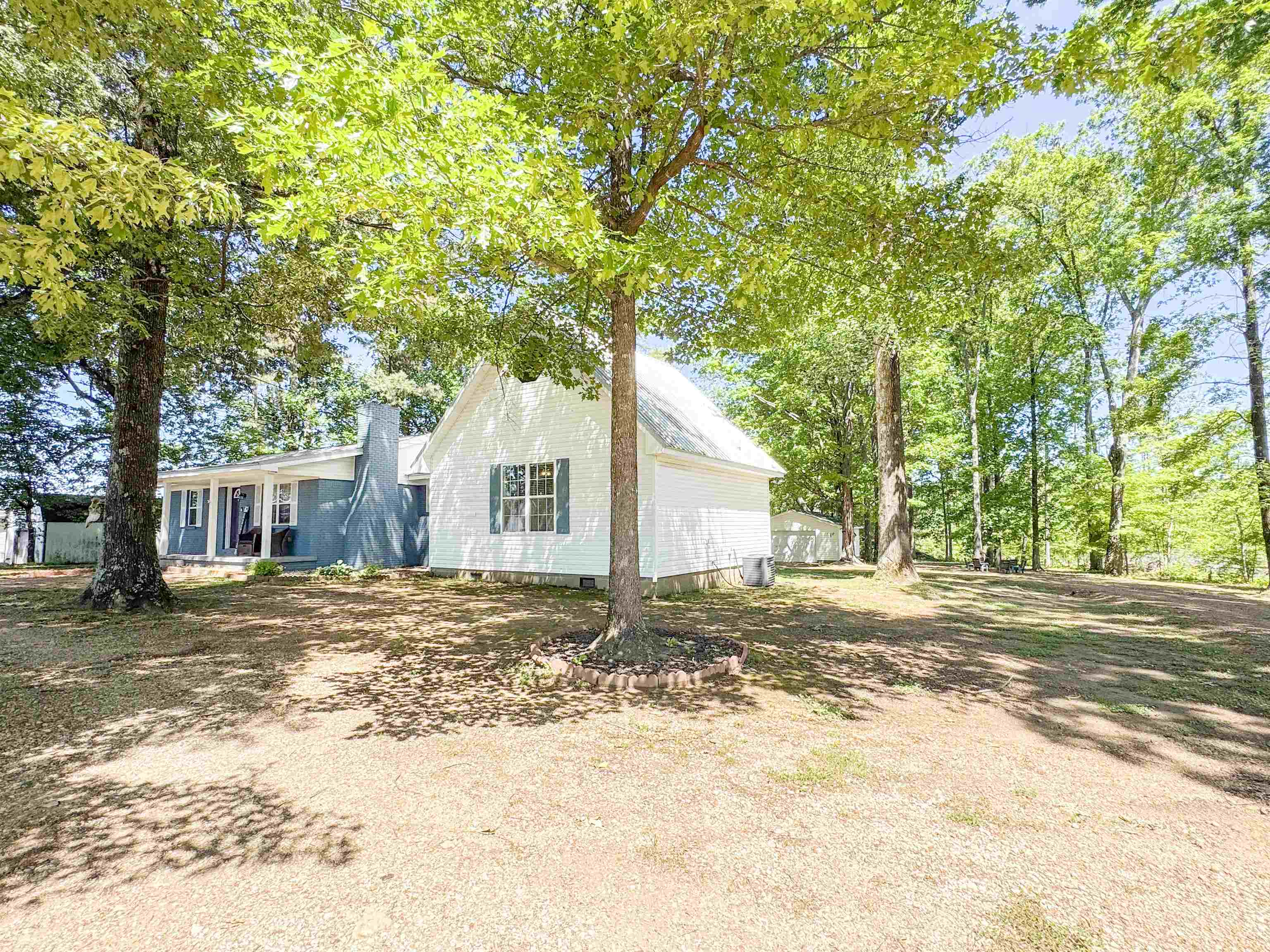 446 S Canaan Grove Rd Property Photo 36