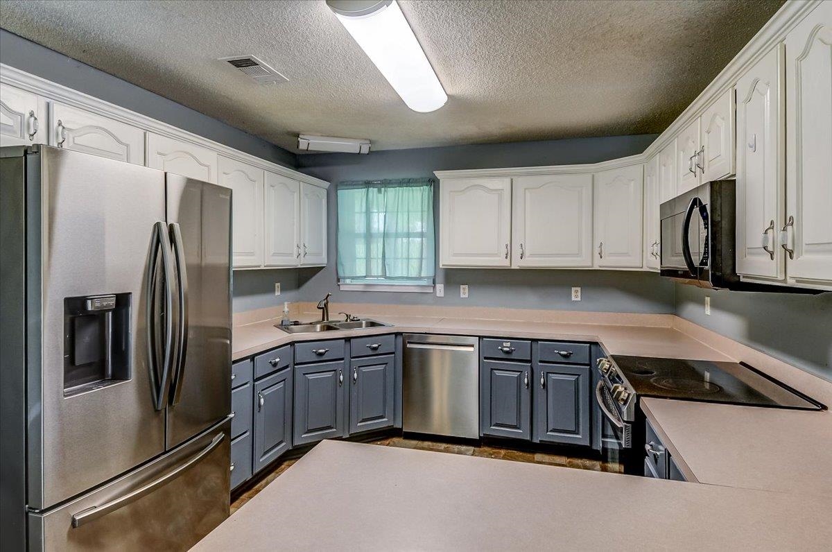 25 Leggett Cv Property Photo 8