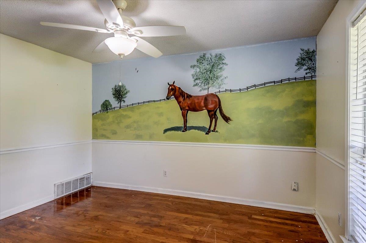 25 Leggett Cv Property Photo 17