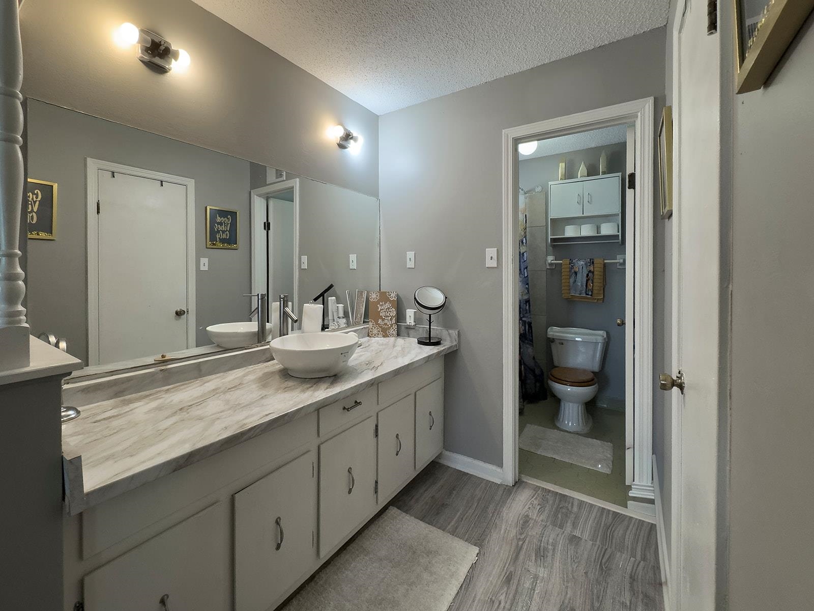 5773 Rensslaer Dr Property Photo 13