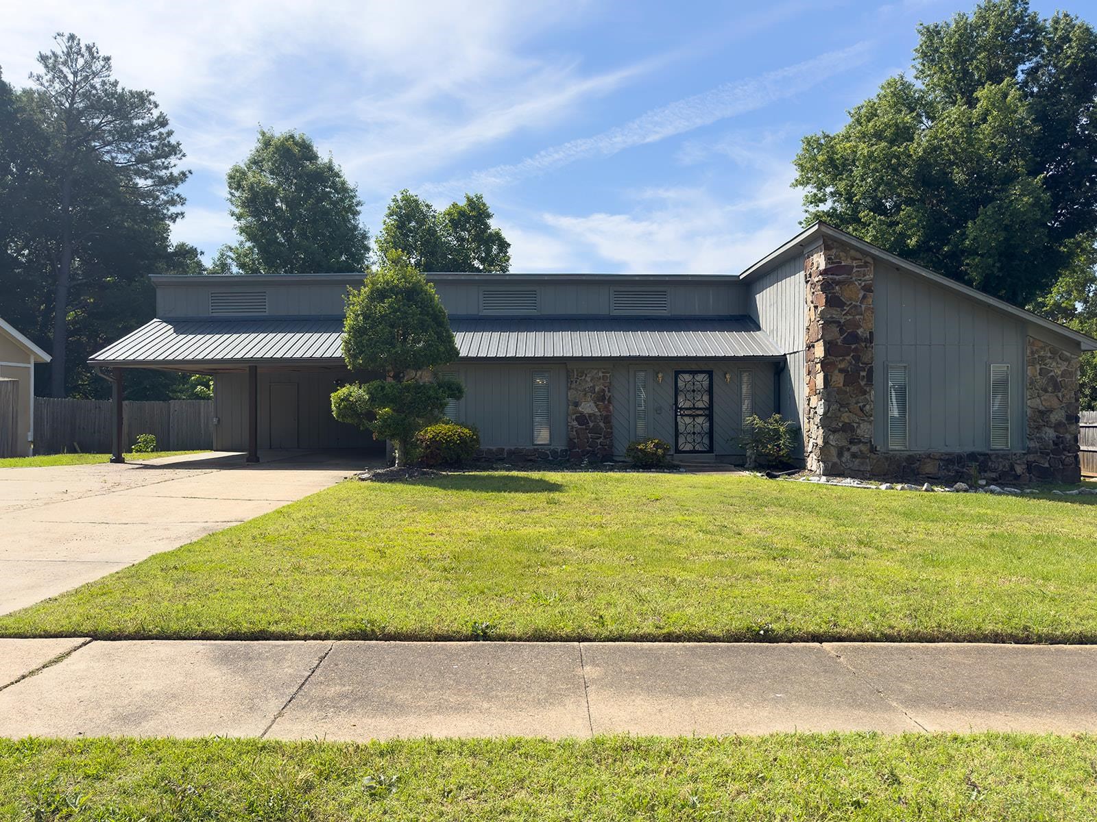 5773 Rensslaer Dr Property Photo 25
