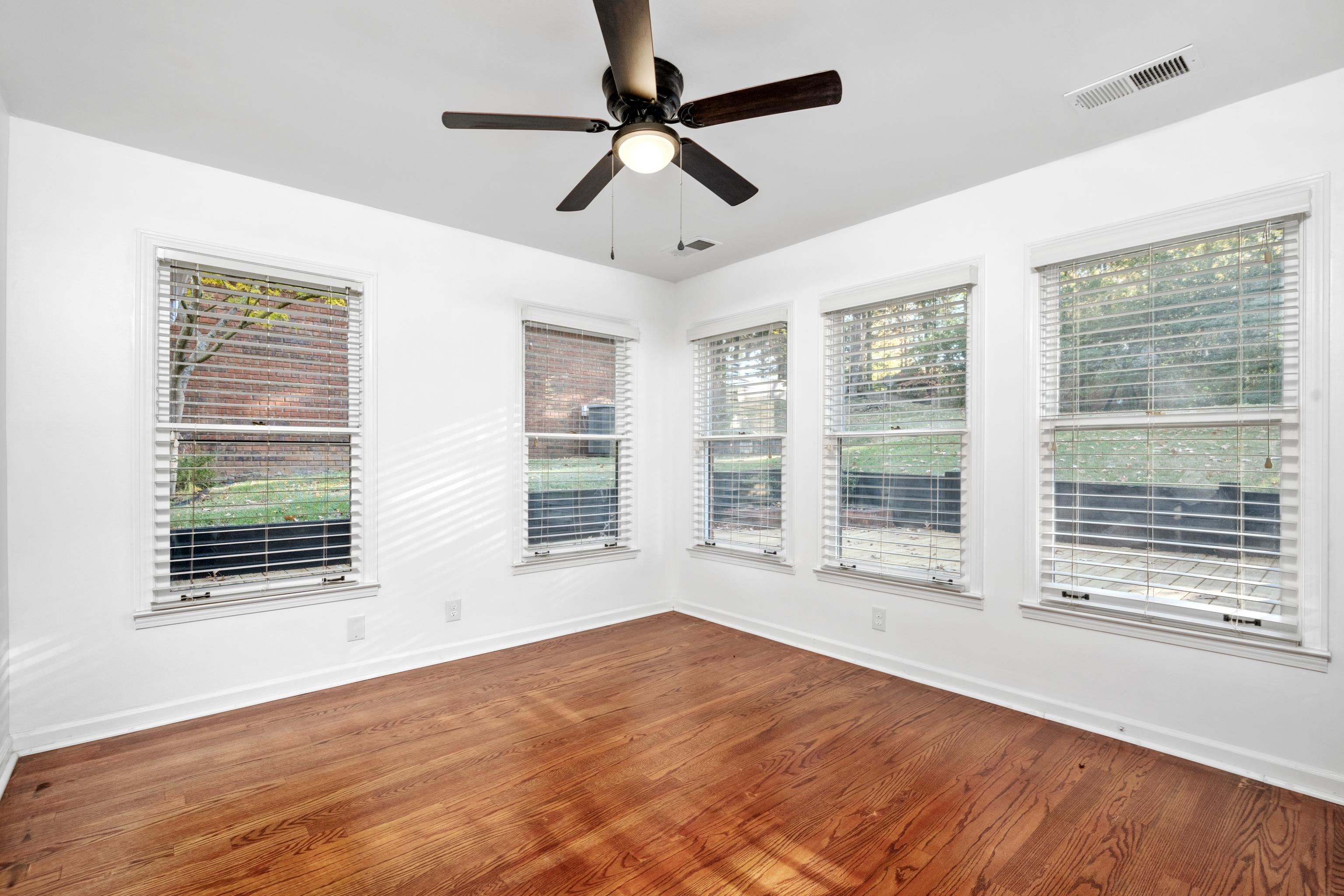 8675 Cedar Farms Dr Property Photo 9