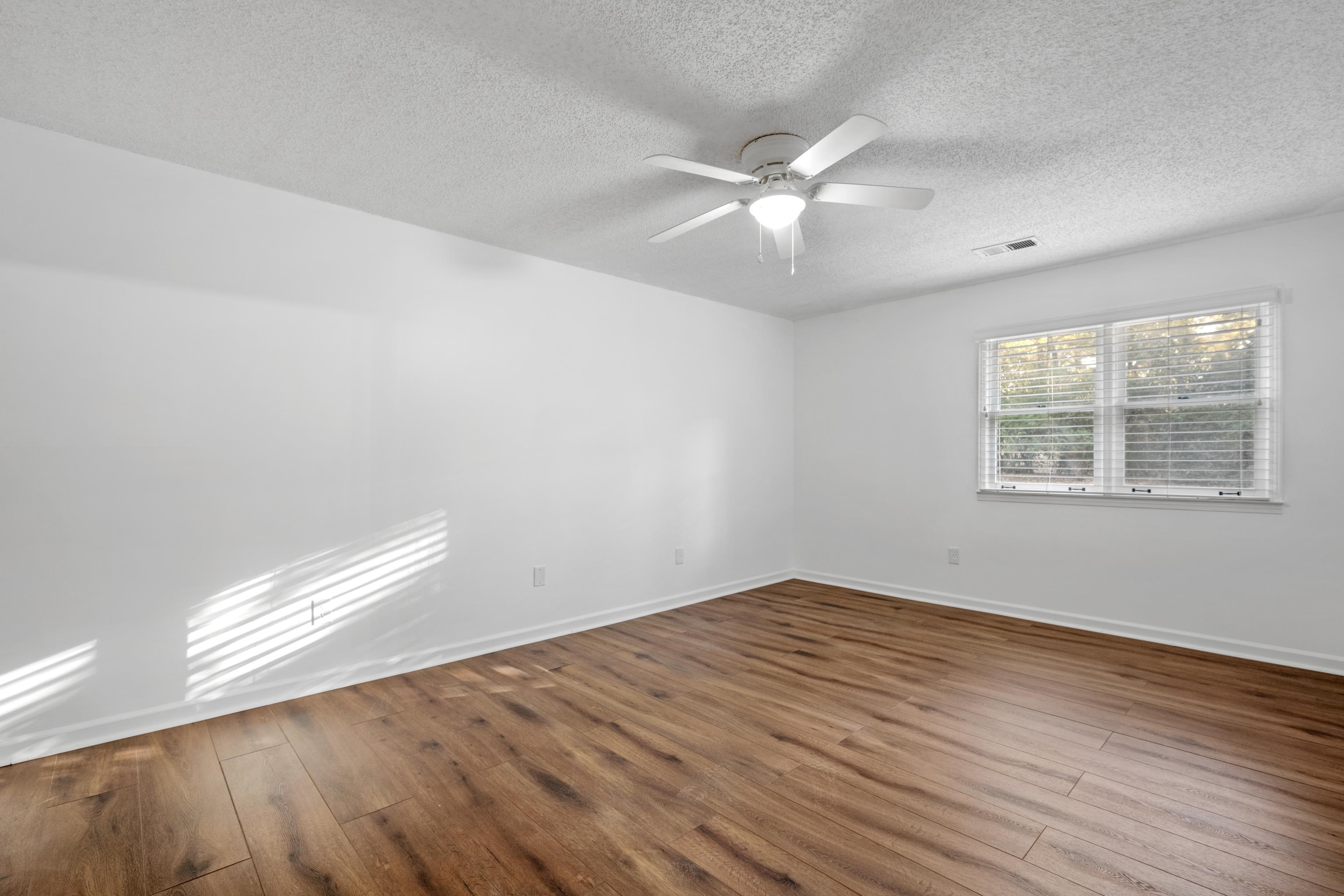 8675 Cedar Farms Dr Property Photo 25