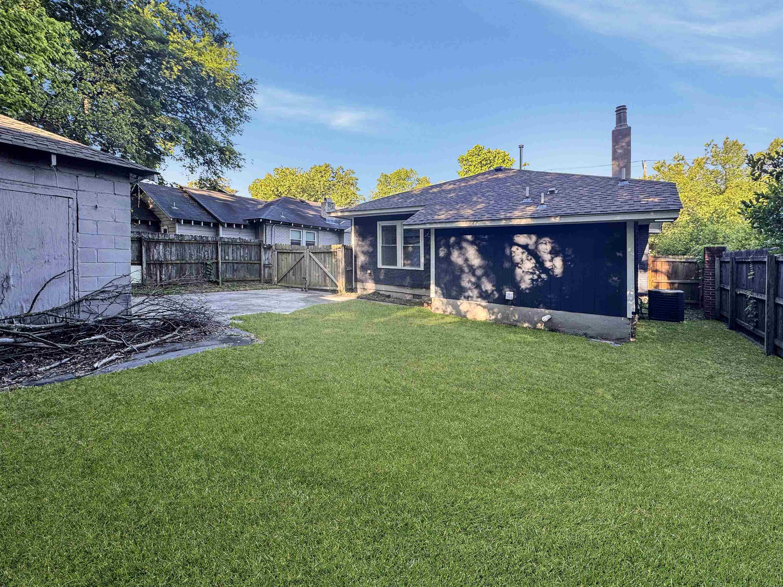 186 Lemaster St Property Photo 29
