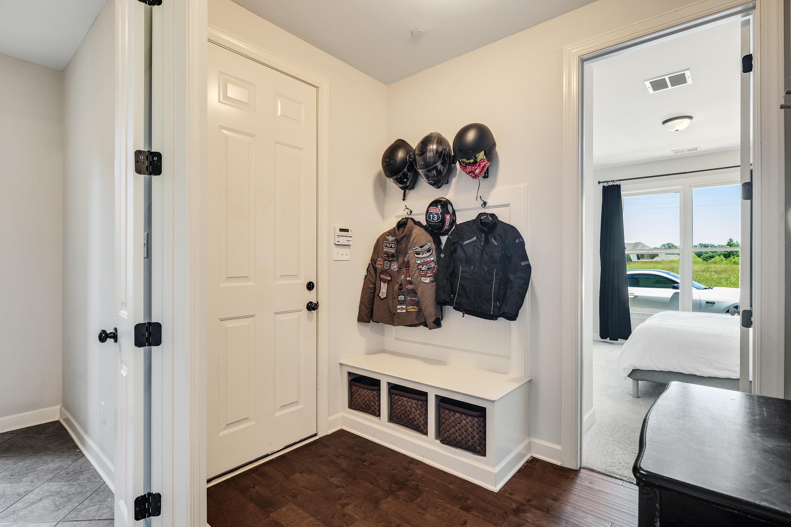 680 Glenshee Dr Property Photo 22