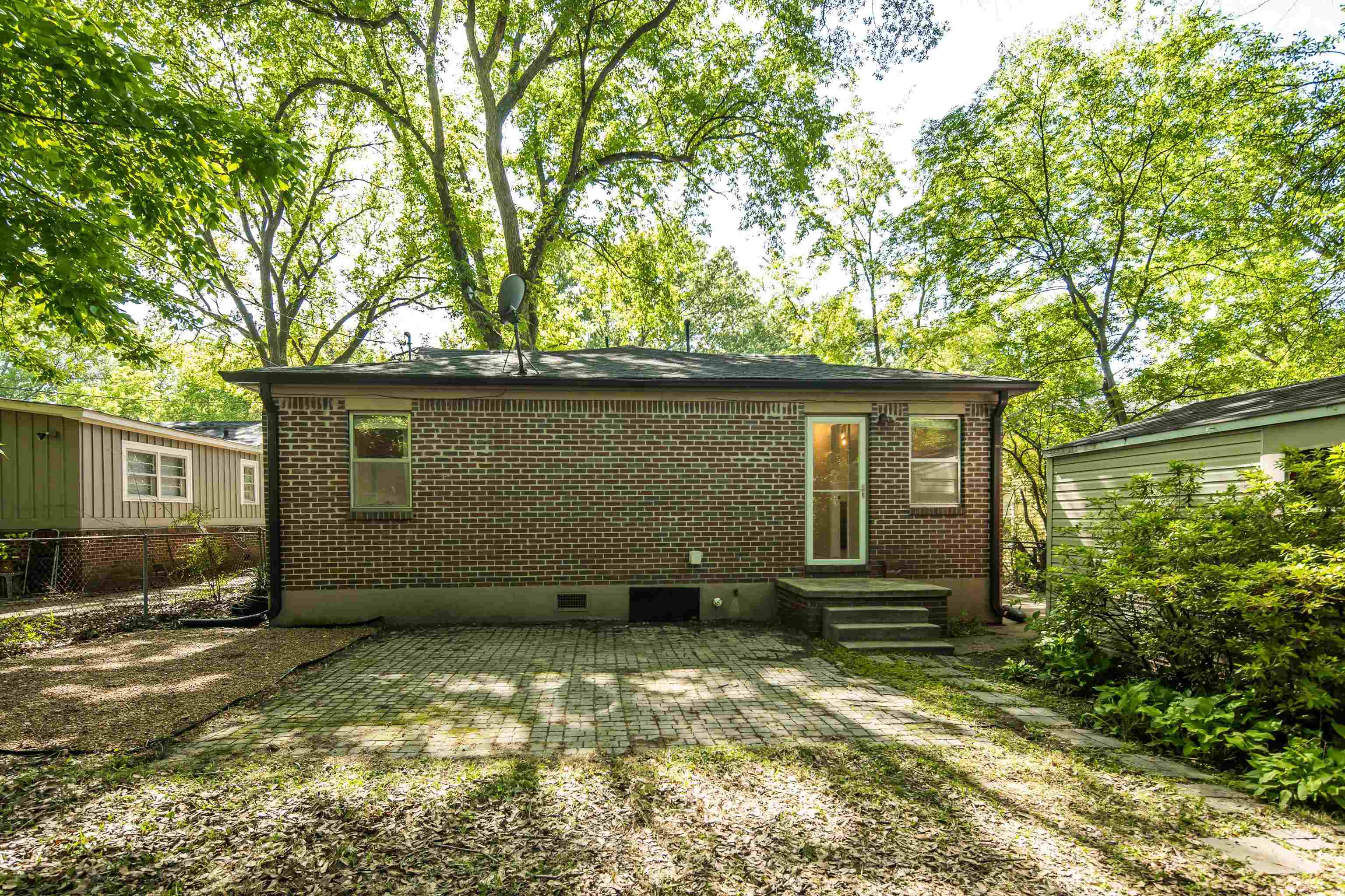 752 Watson St Property Photo 27