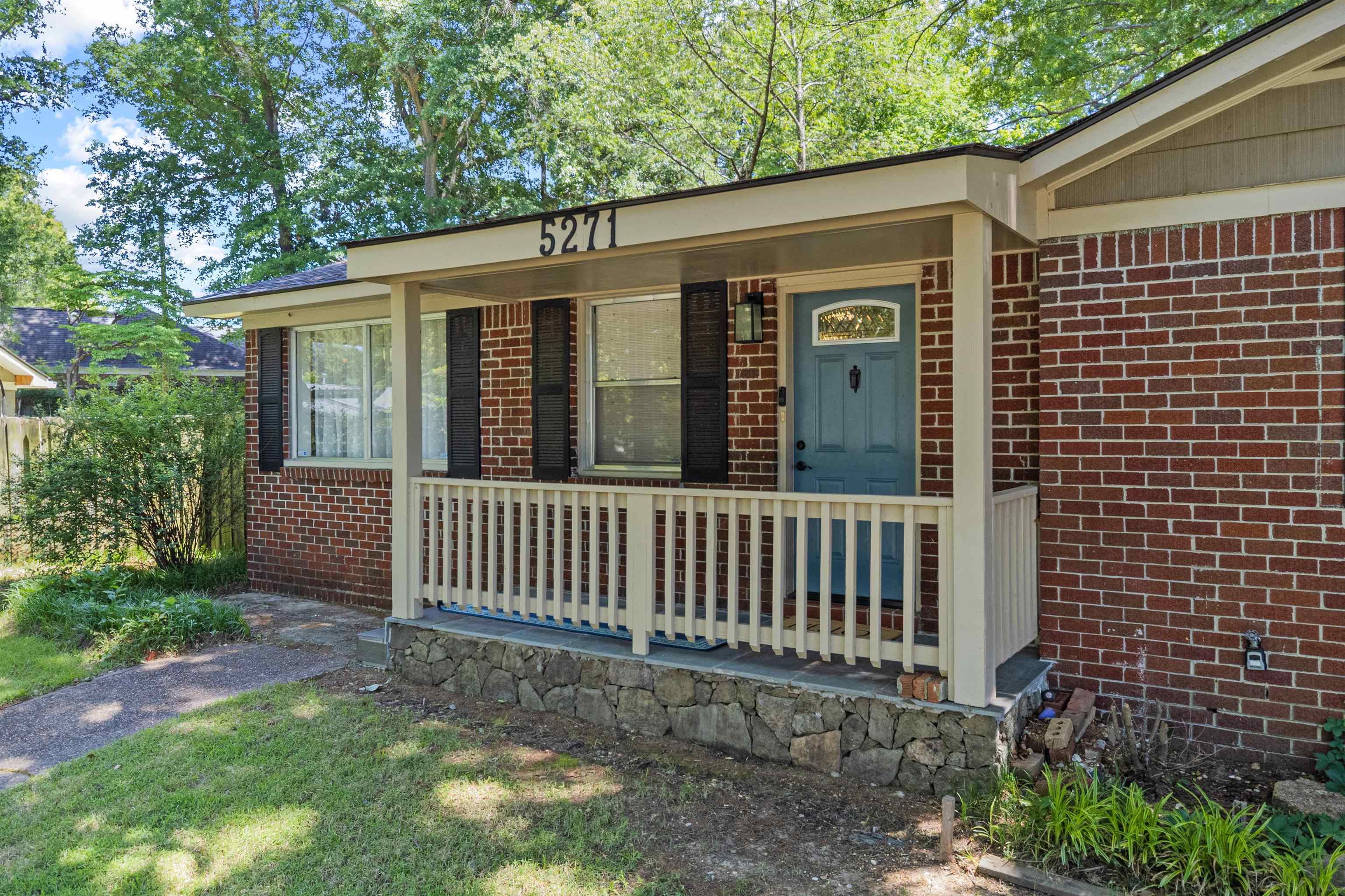 5271 Princeton Rd Property Photo 4