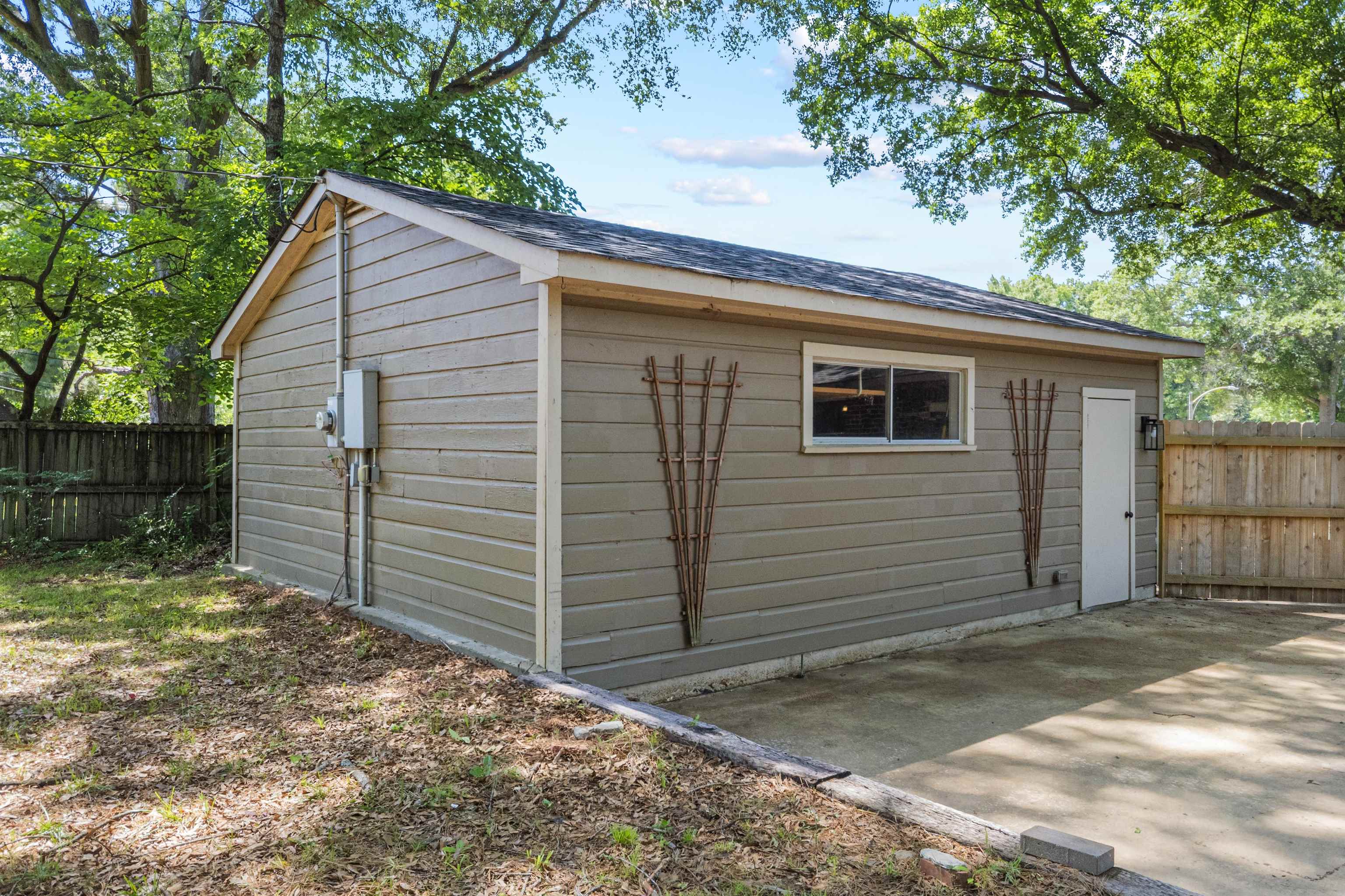 5271 Princeton Rd Property Photo 8
