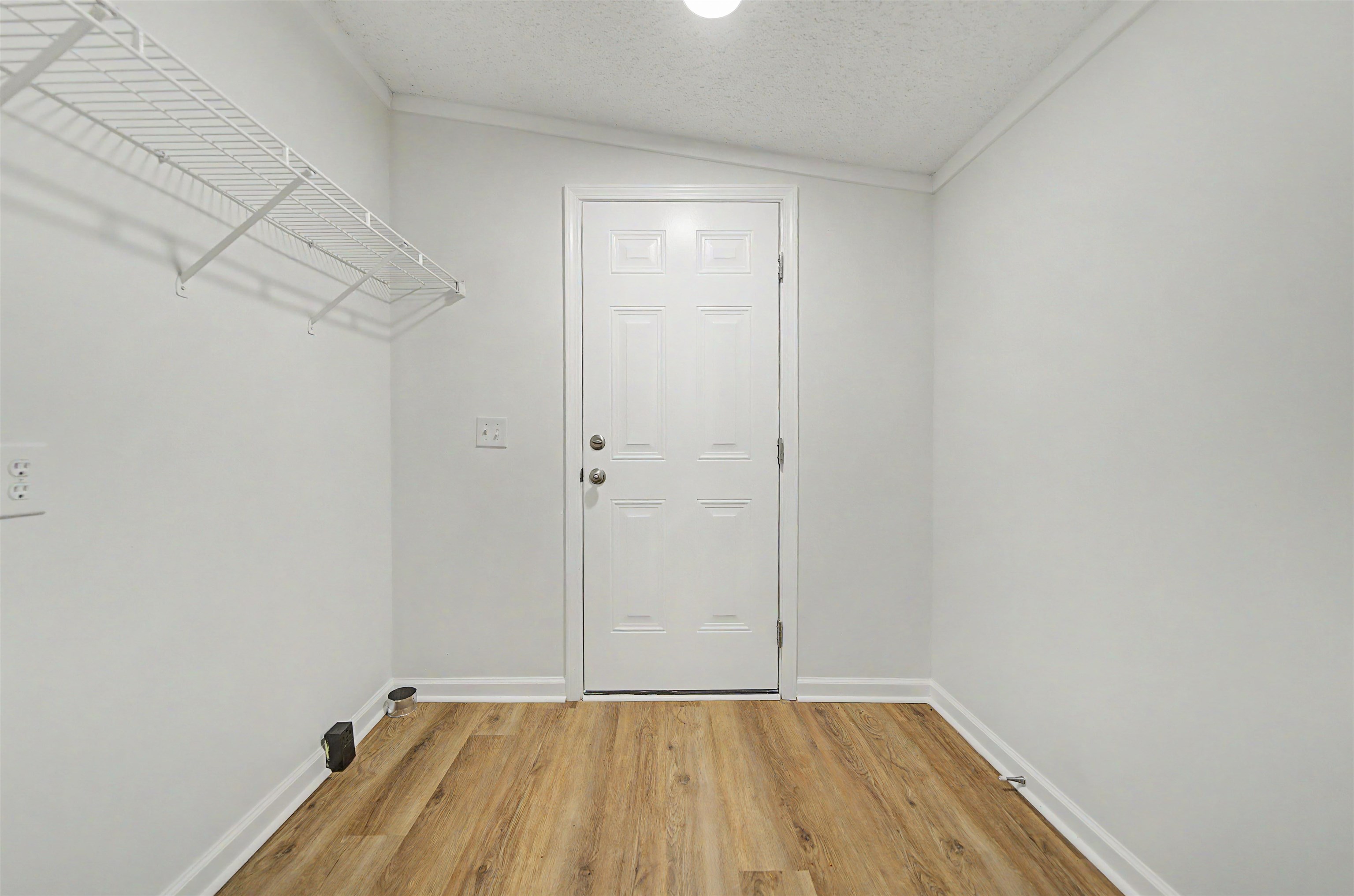 890 Burks Rd Property Photo 22