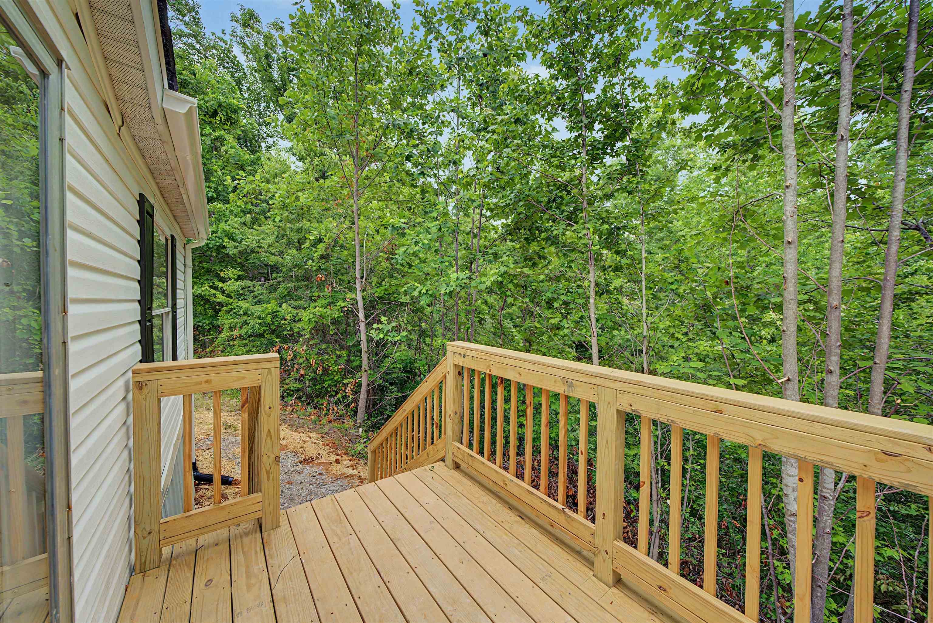 890 Burks Rd Property Photo 27