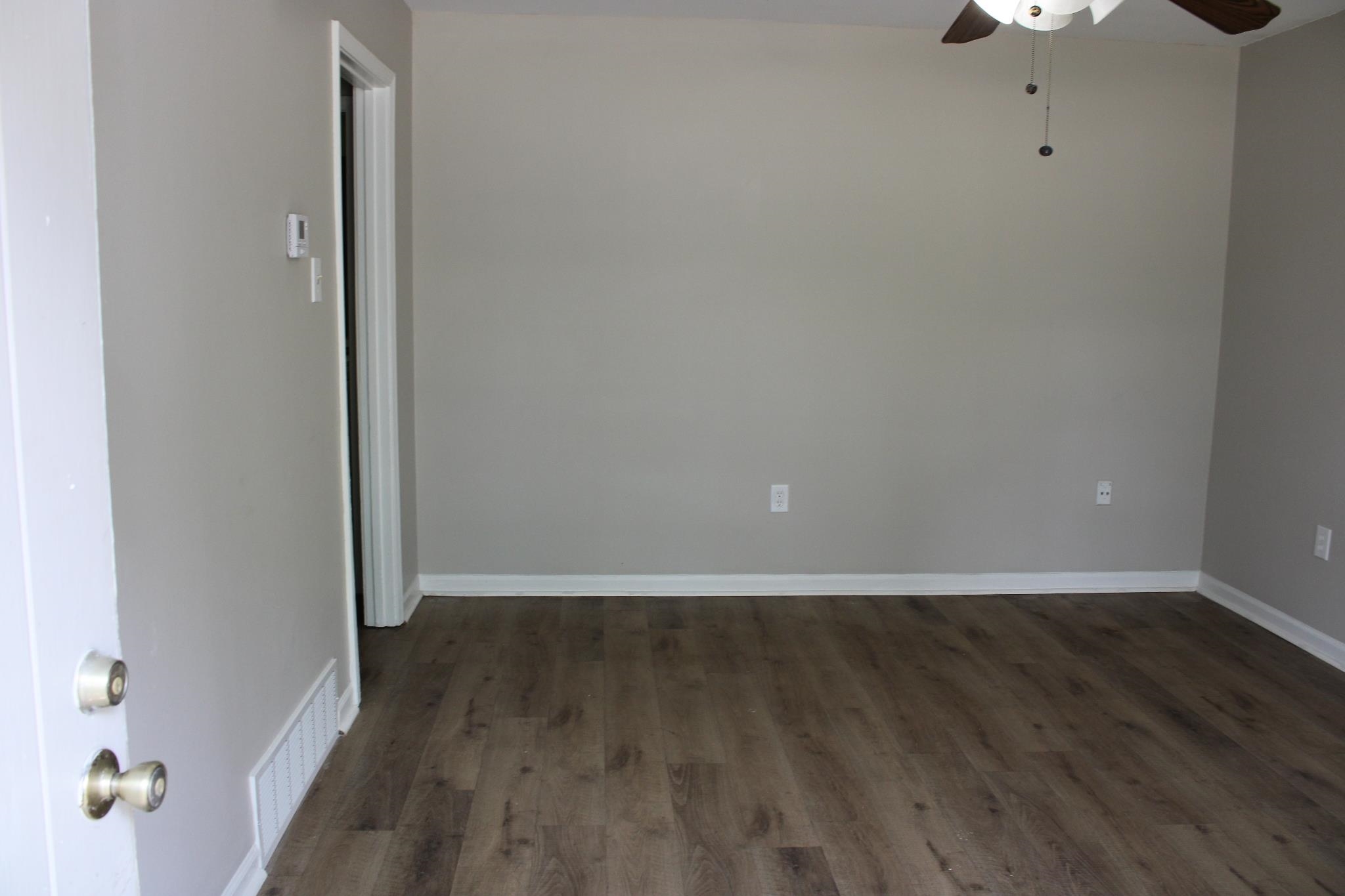 5116 Chantilly Dr Property Photo 2