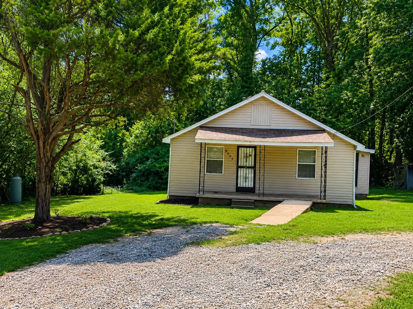 7503 Walsh Rd Property Photo 1