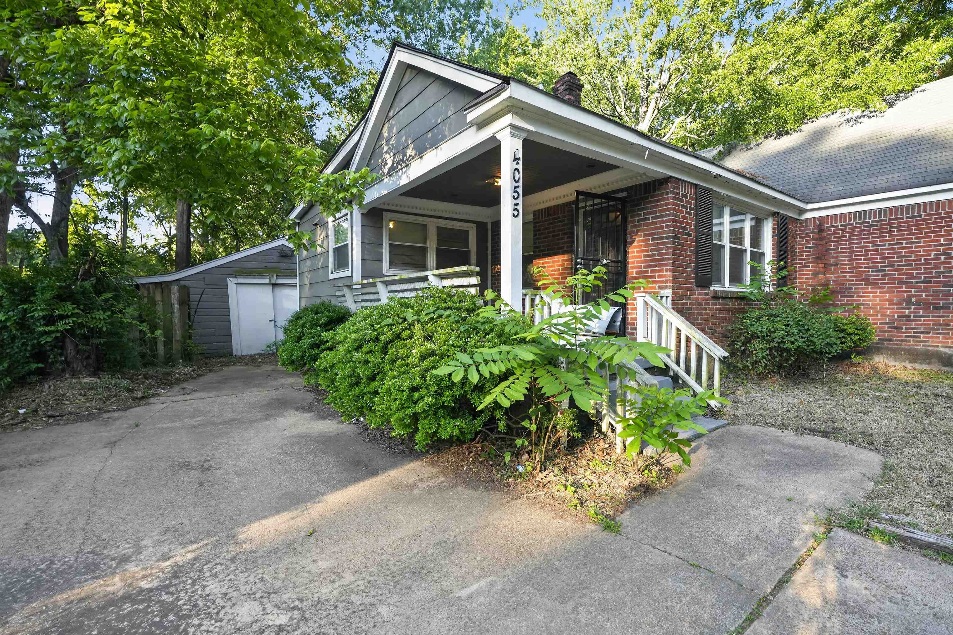 4055 KIMBALL AVE Property Photo 1