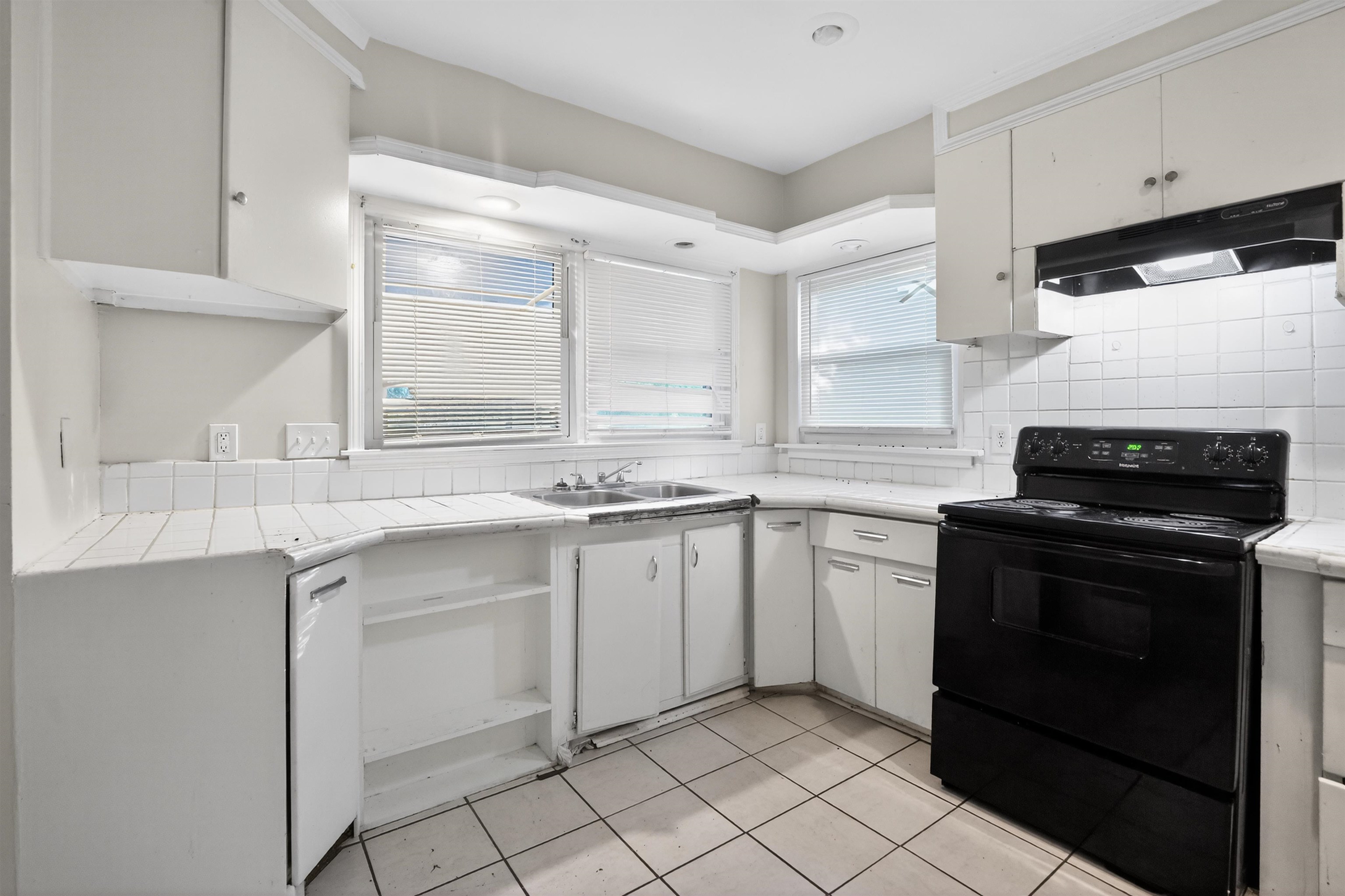 4055 Kimball Ave Property Photo 21