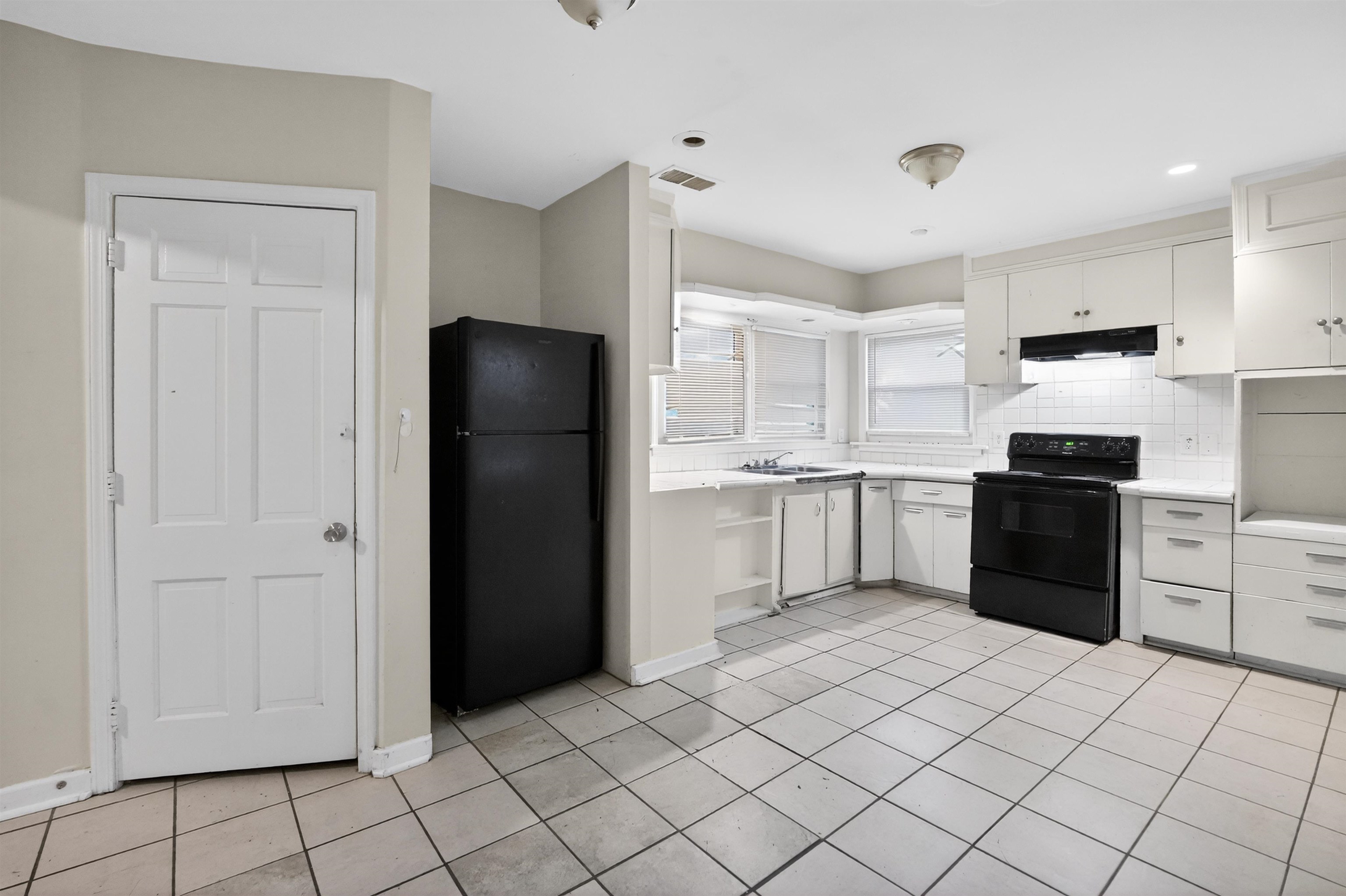 4055 Kimball Ave Property Photo 23