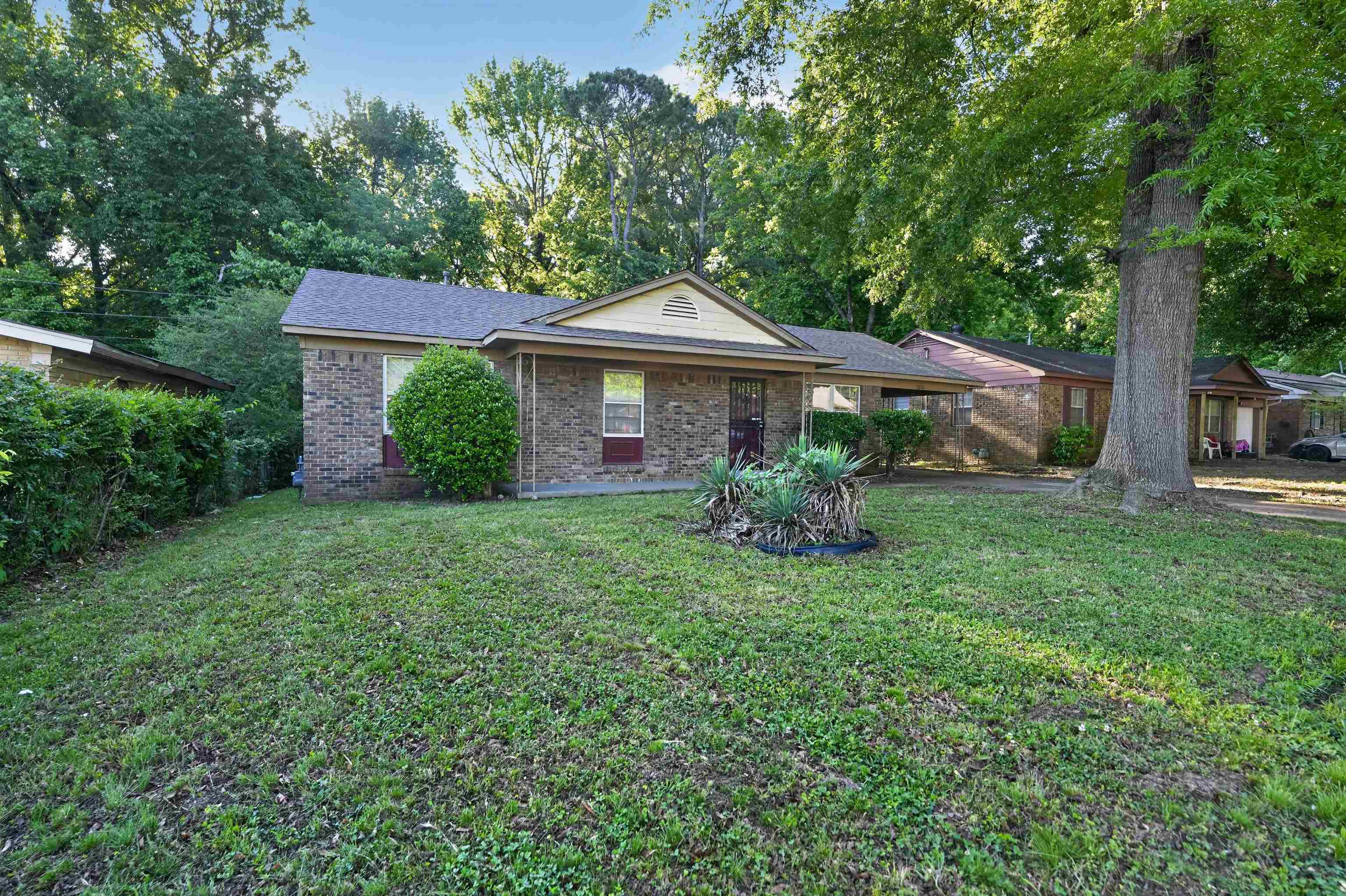 3276 Denver St Property Photo 4