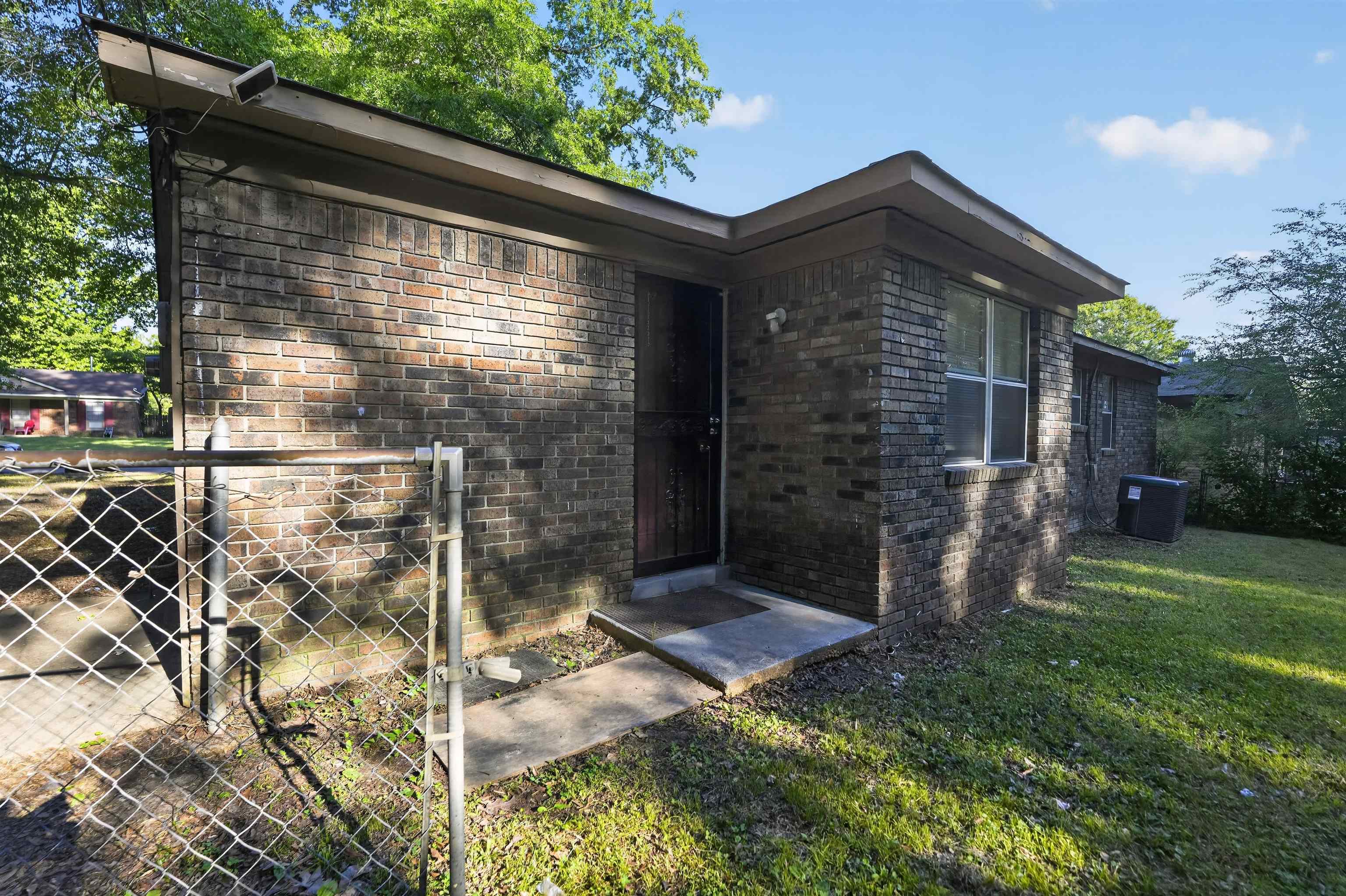 3276 Denver St Property Photo 6