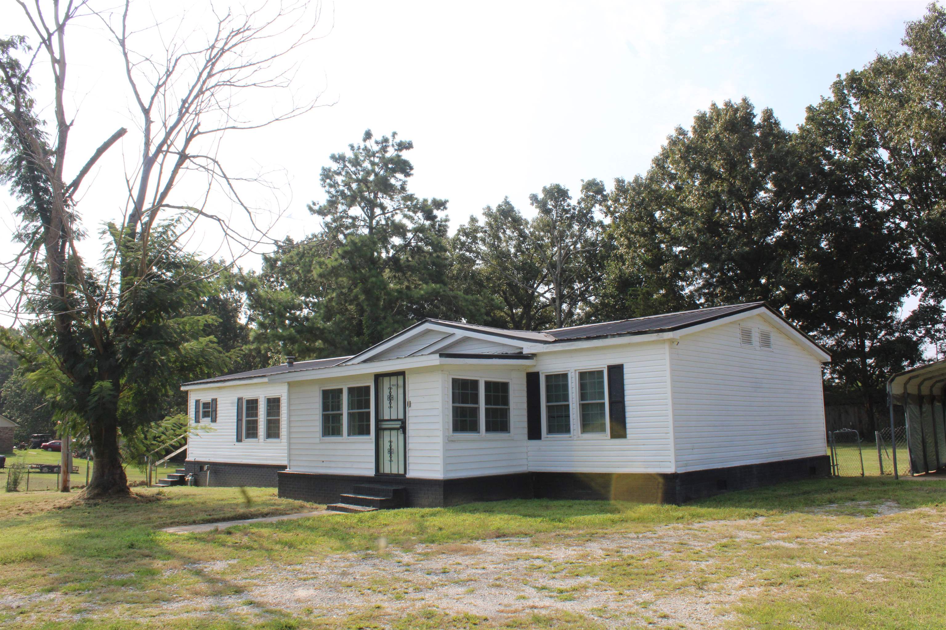1660 Candy Owens Rd Property Photo 2
