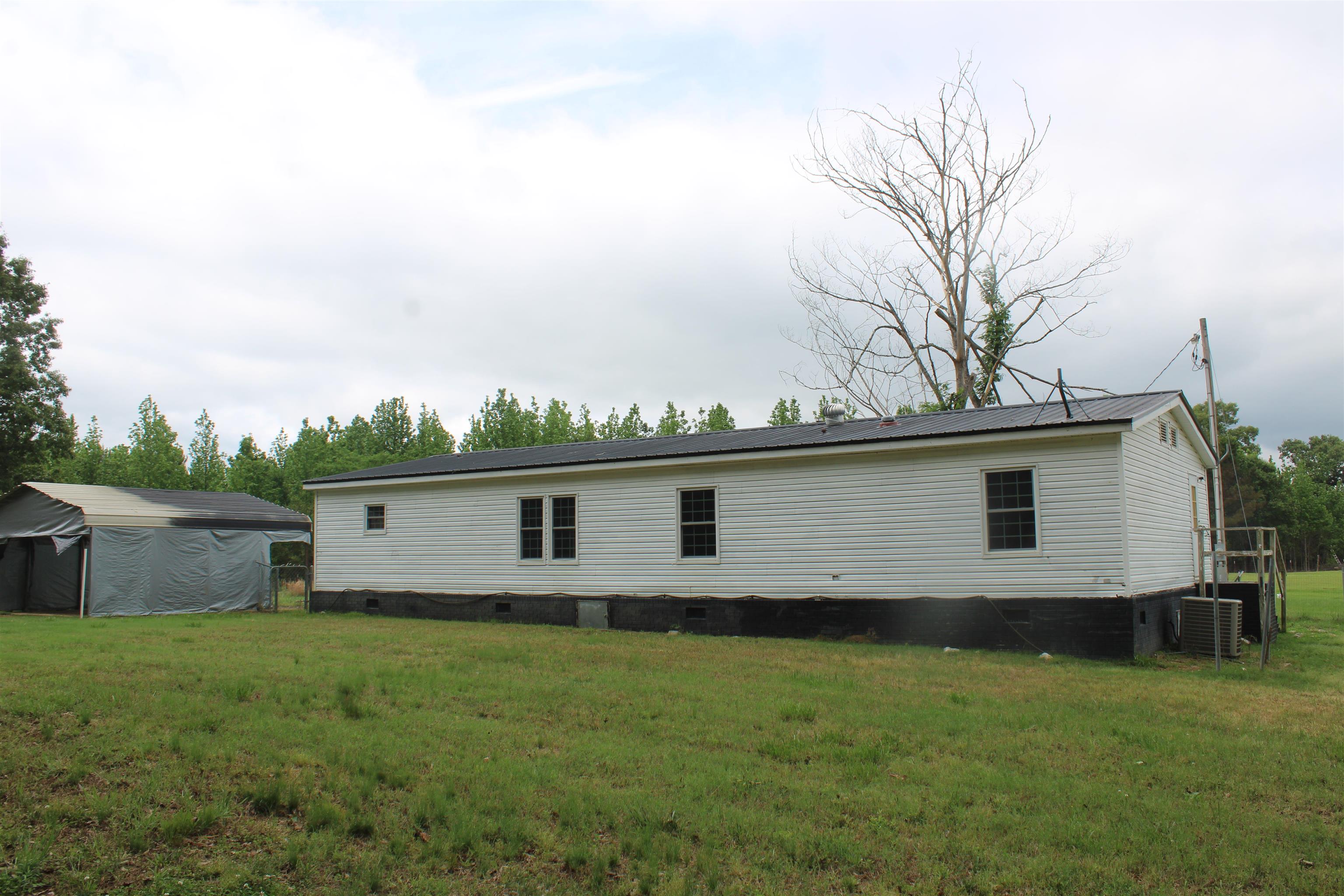 1660 Candy Owens Rd Property Photo 9