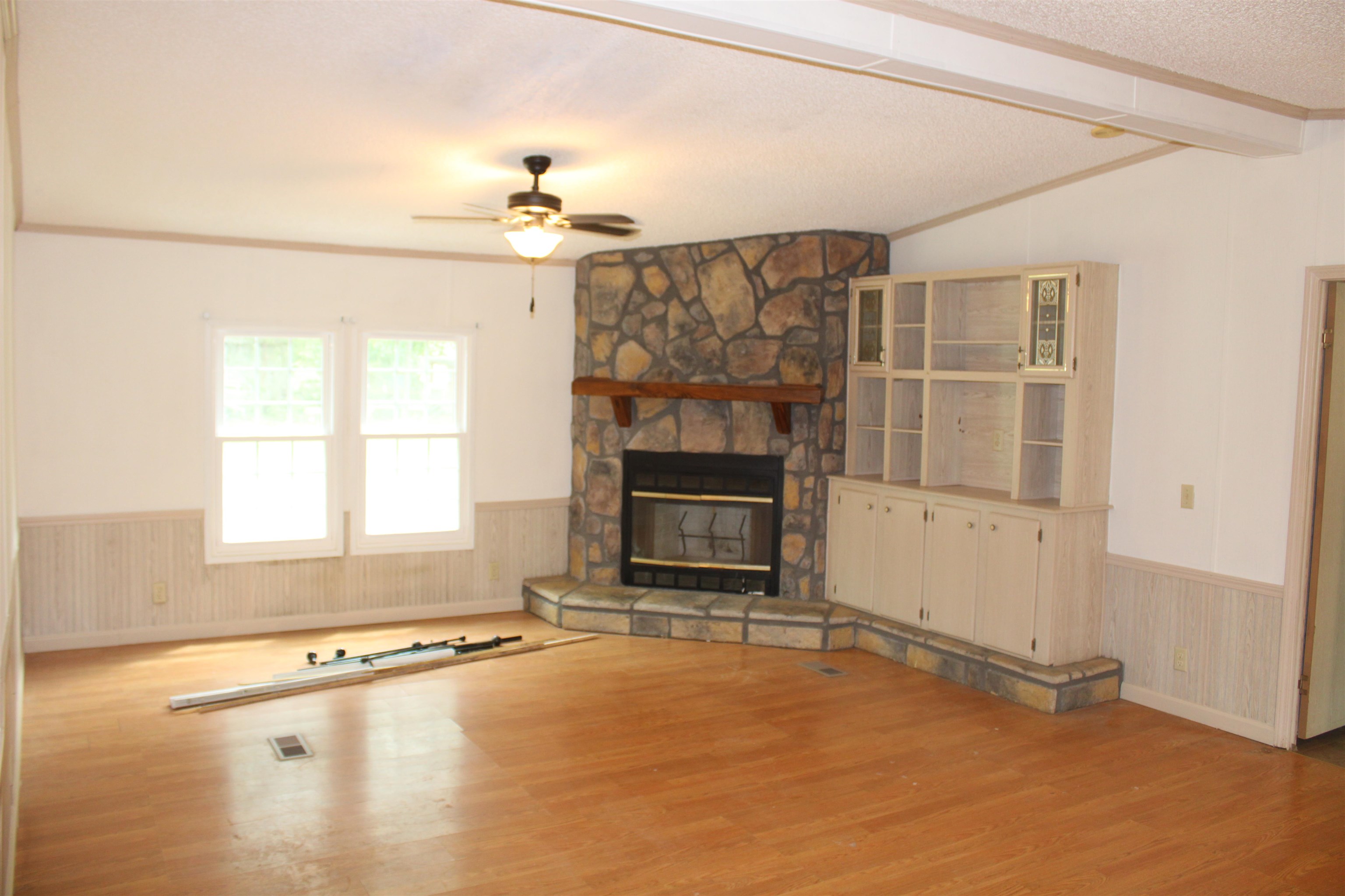 1660 Candy Owens Rd Property Photo 10