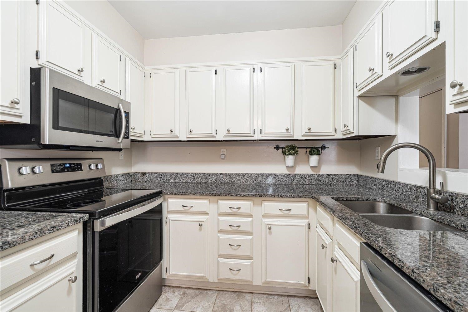 6976 Country Rd 34 Property Photo 10