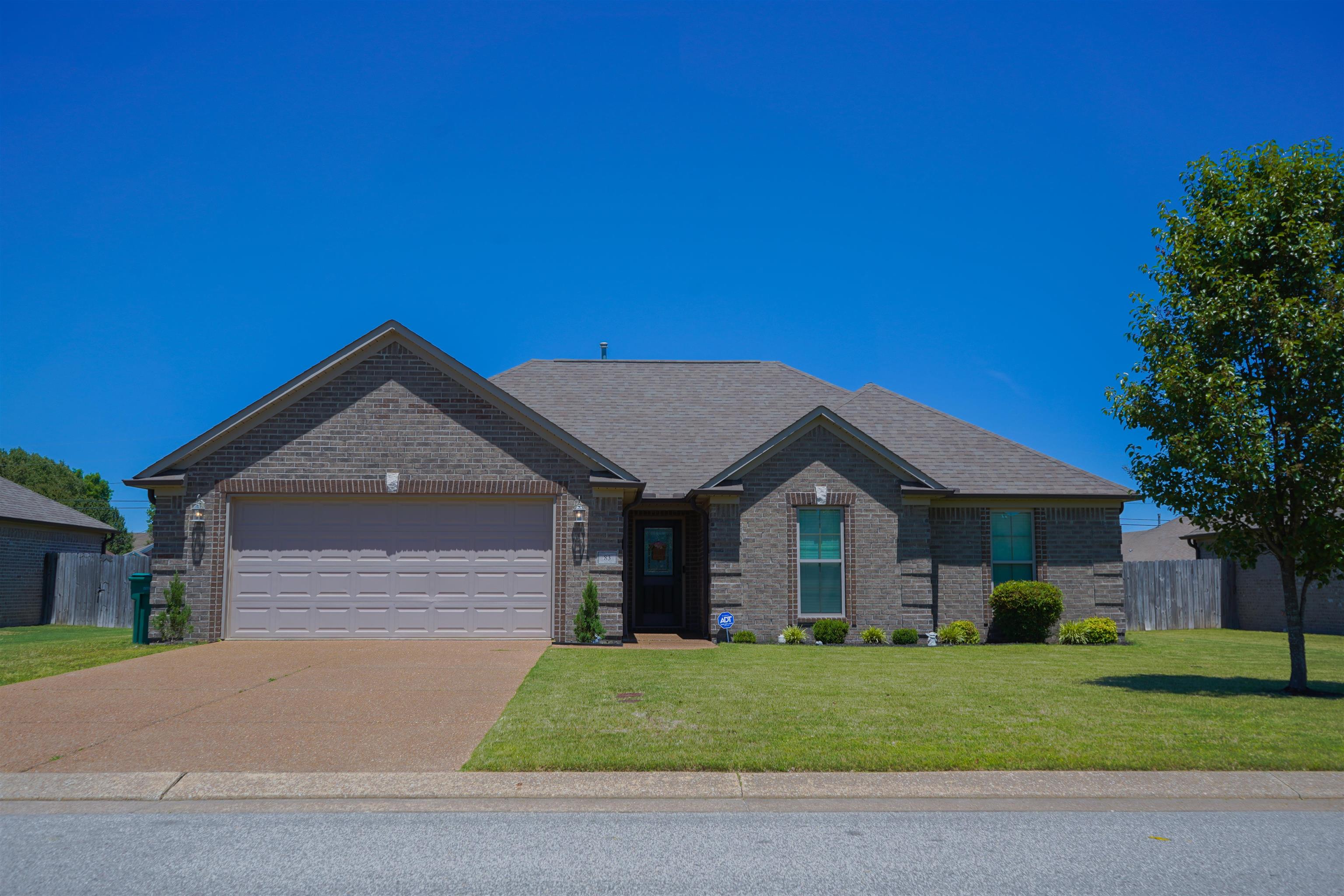 83 Nehemiah Dr Property Photo 1