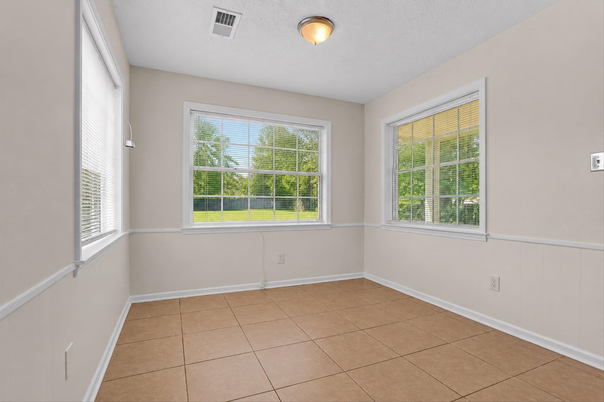 5211 Blueridge Dr Property Photo 11