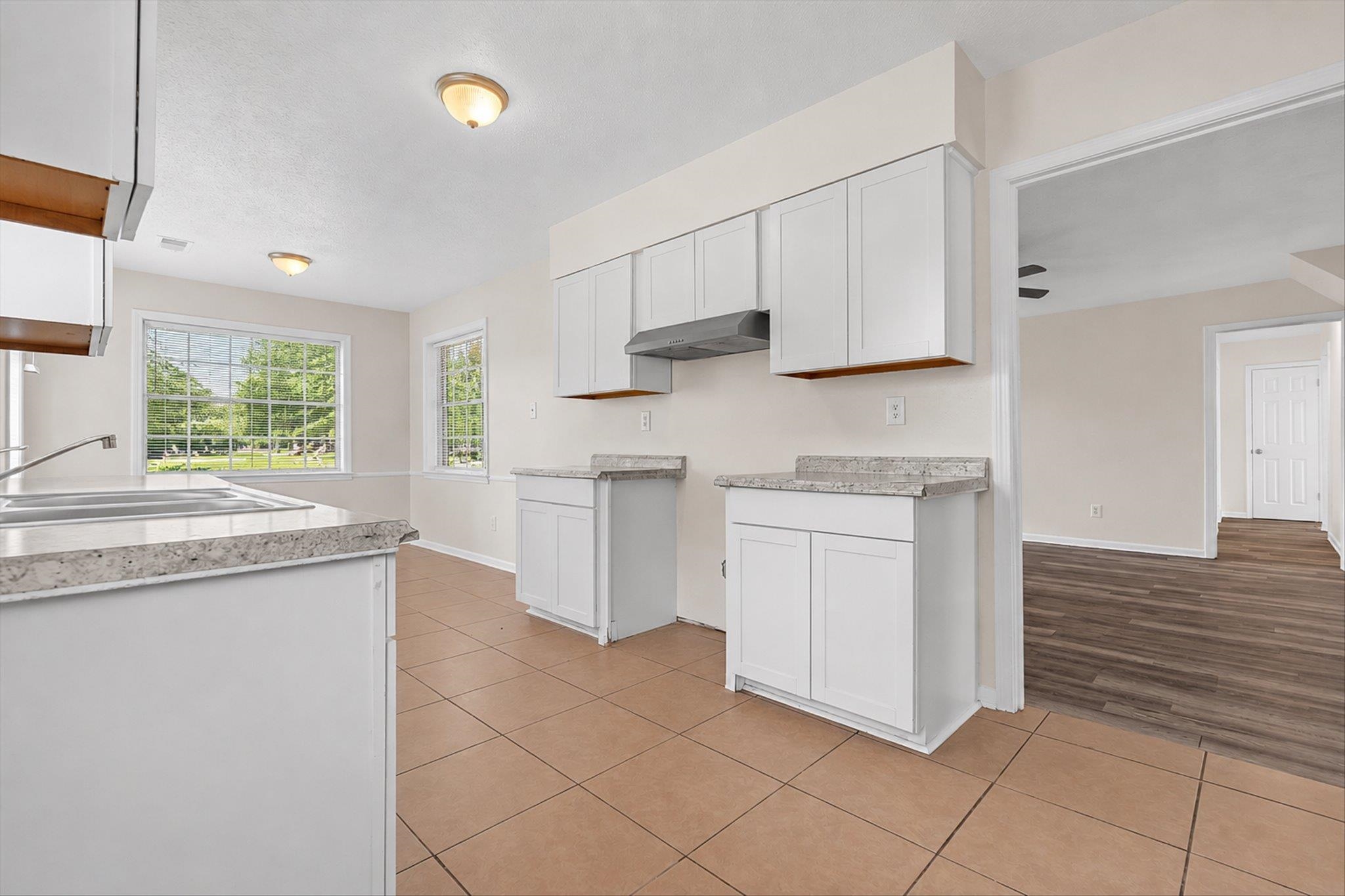 5211 Blueridge Dr Property Photo 12