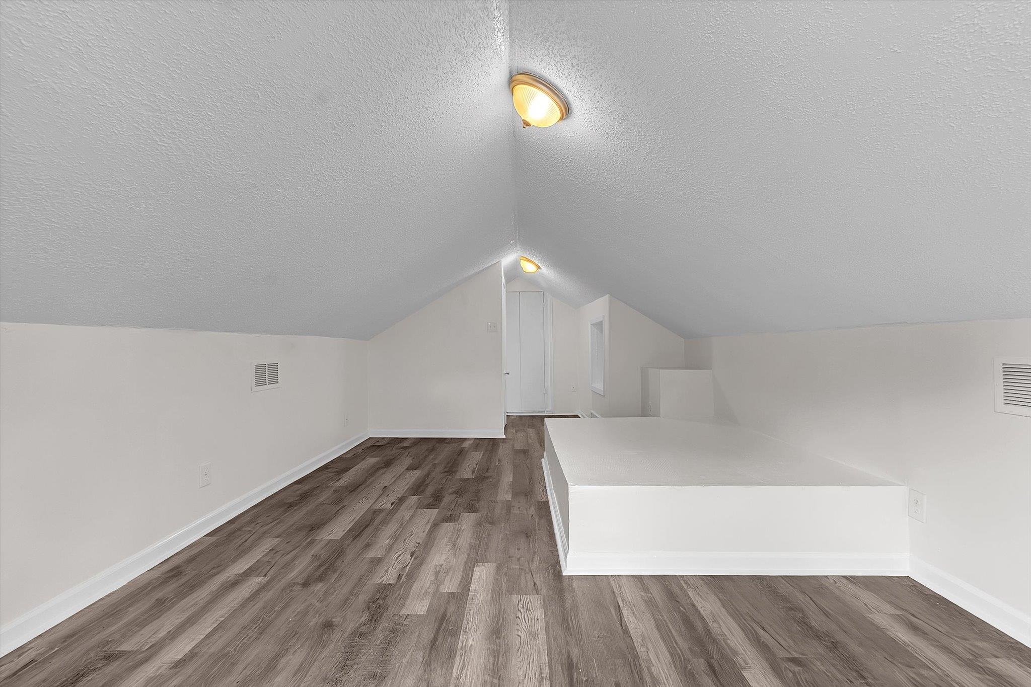 5211 Blueridge Dr Property Photo 22