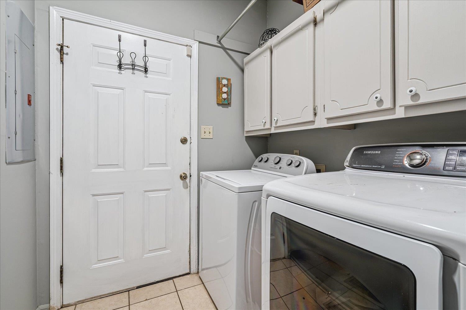 29 Claire Cv Property Photo 27
