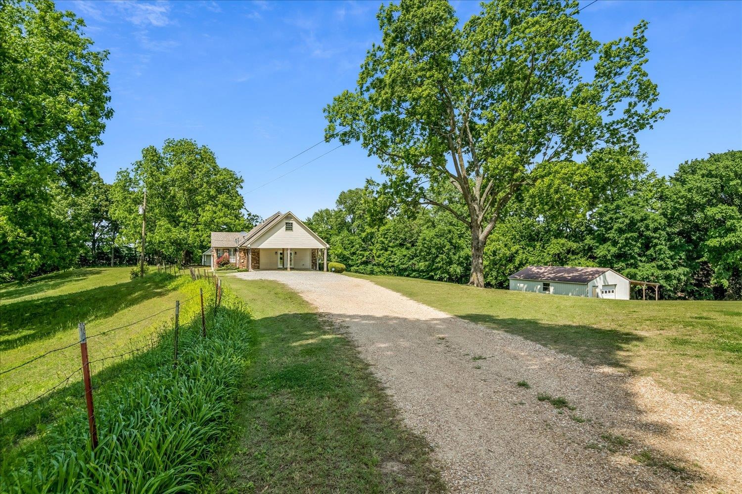 2132 Williams Switch Rd Property Photo 32