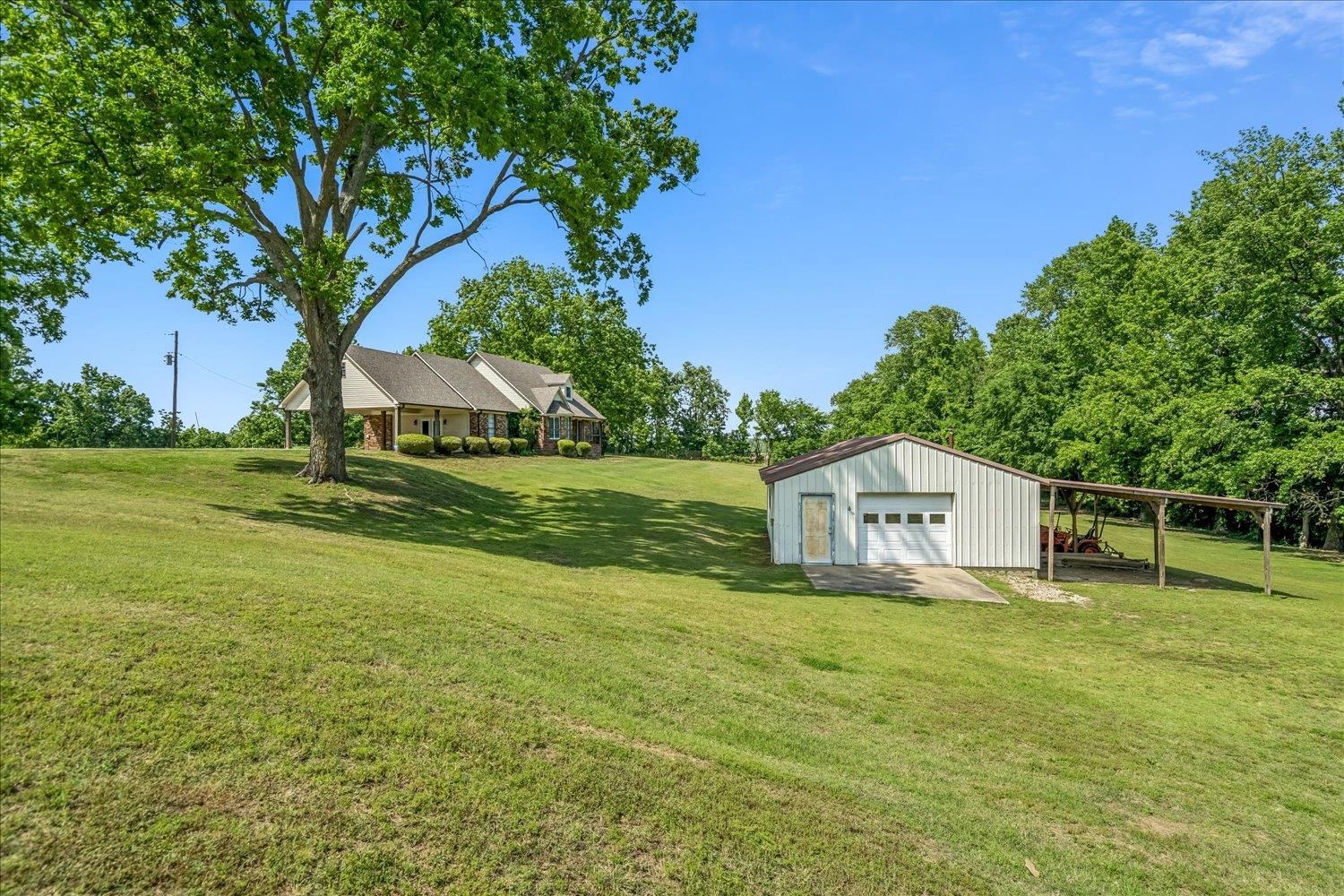 2132 Williams Switch Rd Property Photo 33