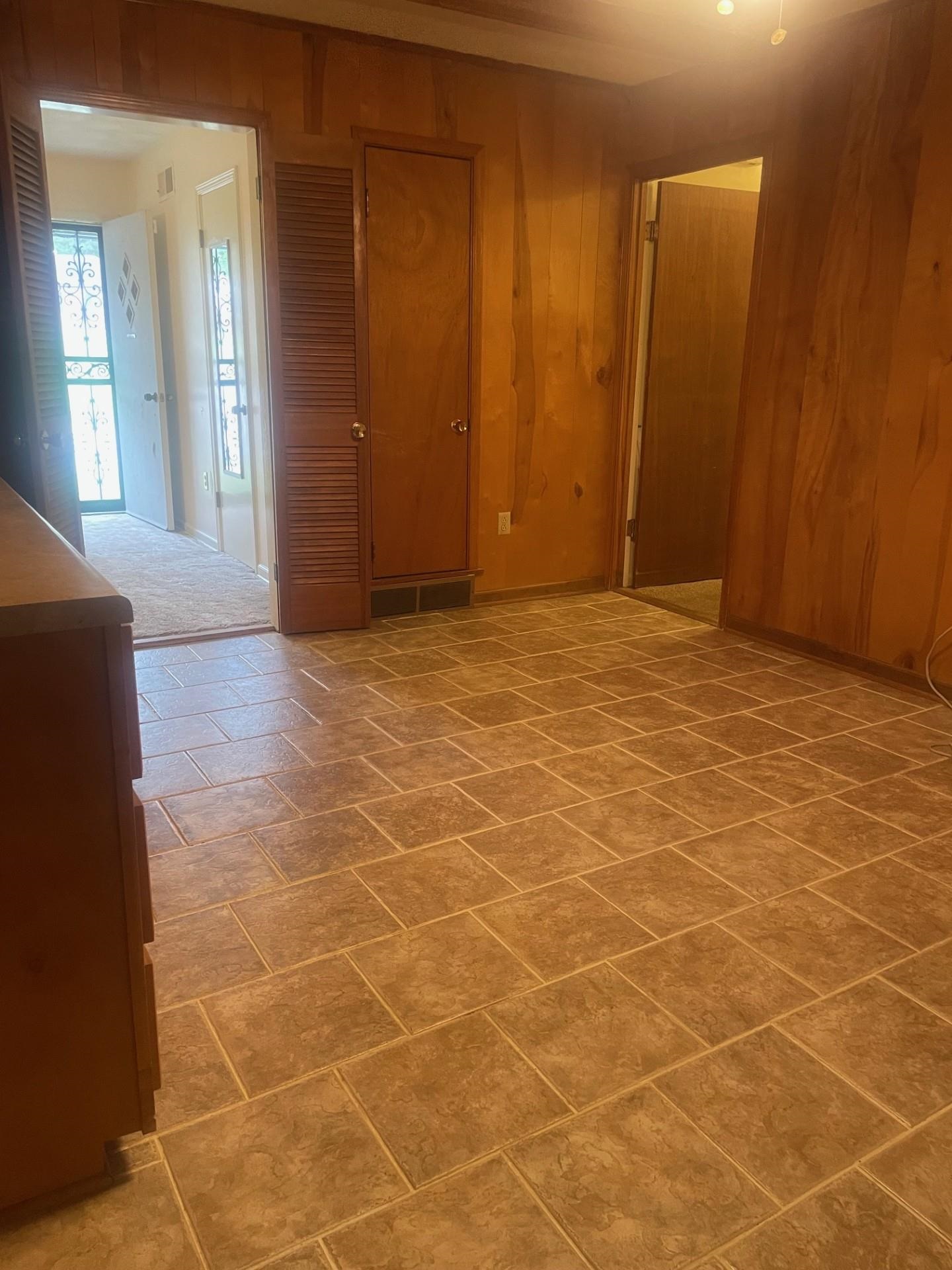 1150 Finch Dr Property Photo 6