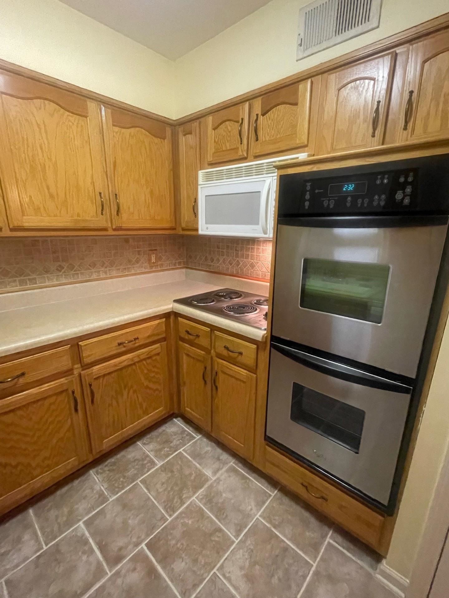 1150 Finch Dr Property Photo 15