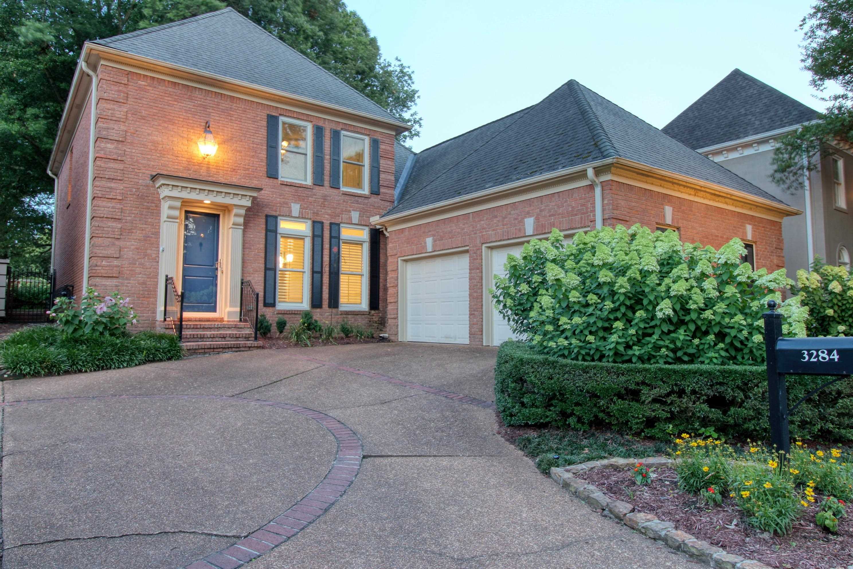 3284 Gallery Dr Property Photo 2