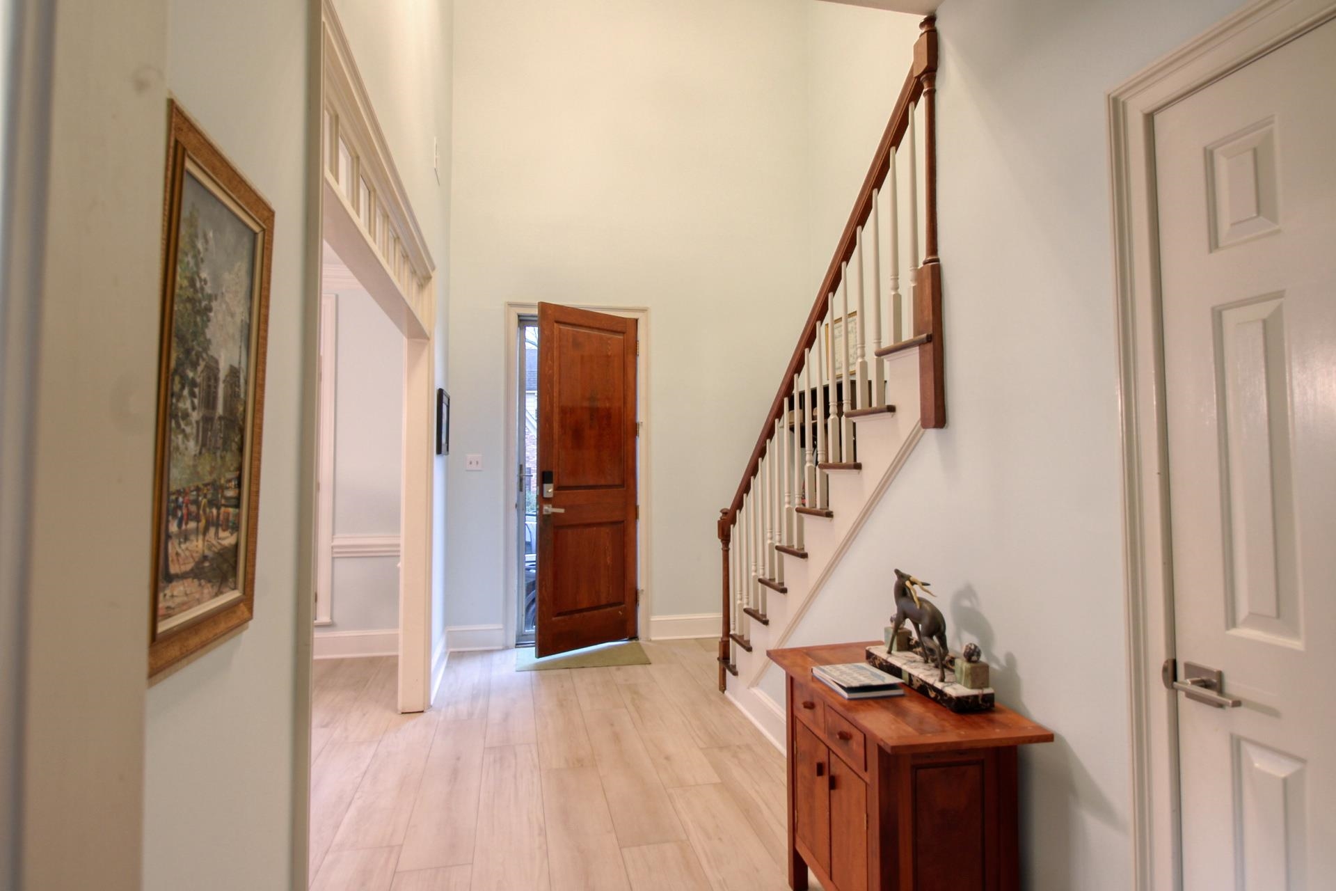3284 Gallery Dr Property Photo 6