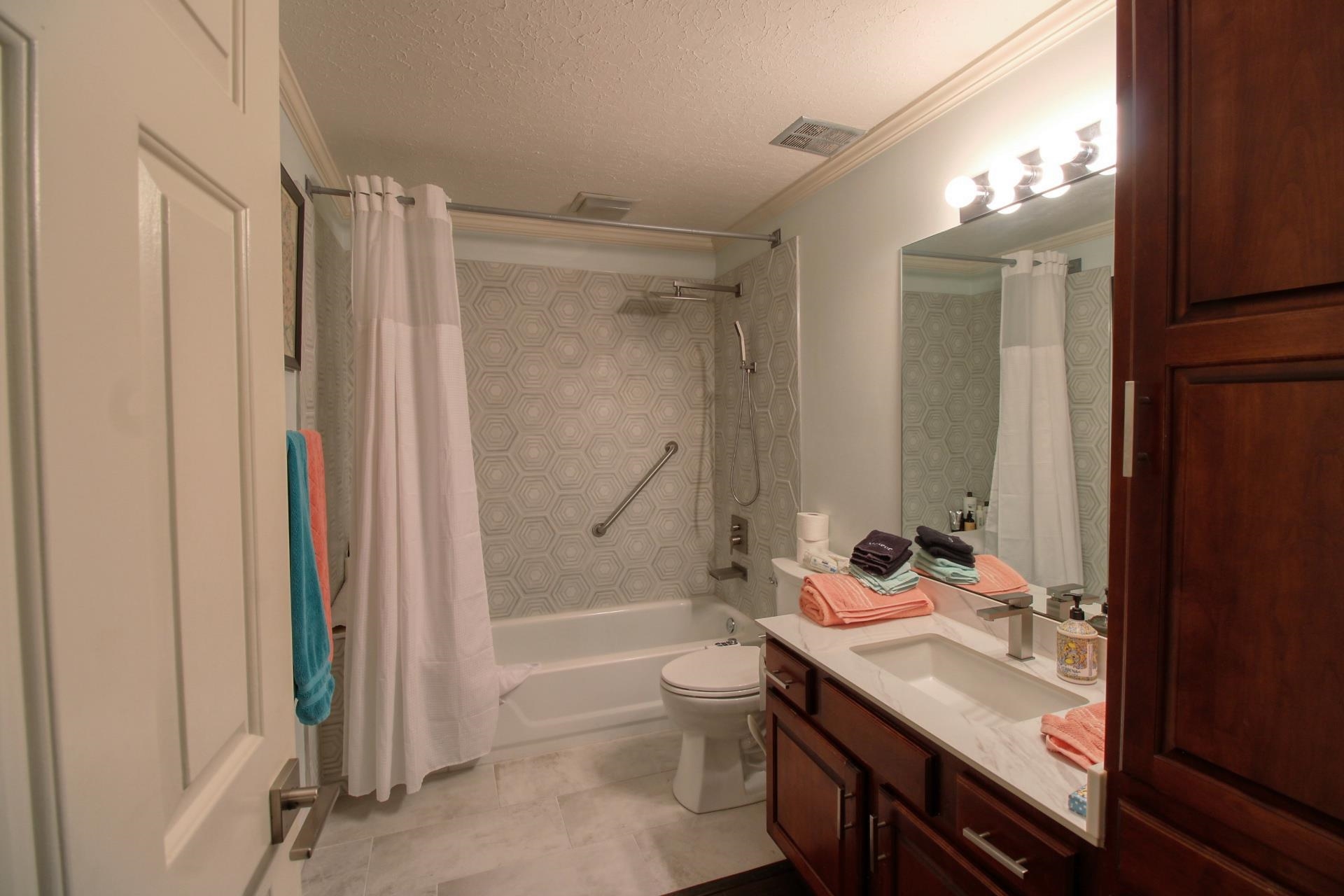 3284 Gallery Dr Property Photo 19