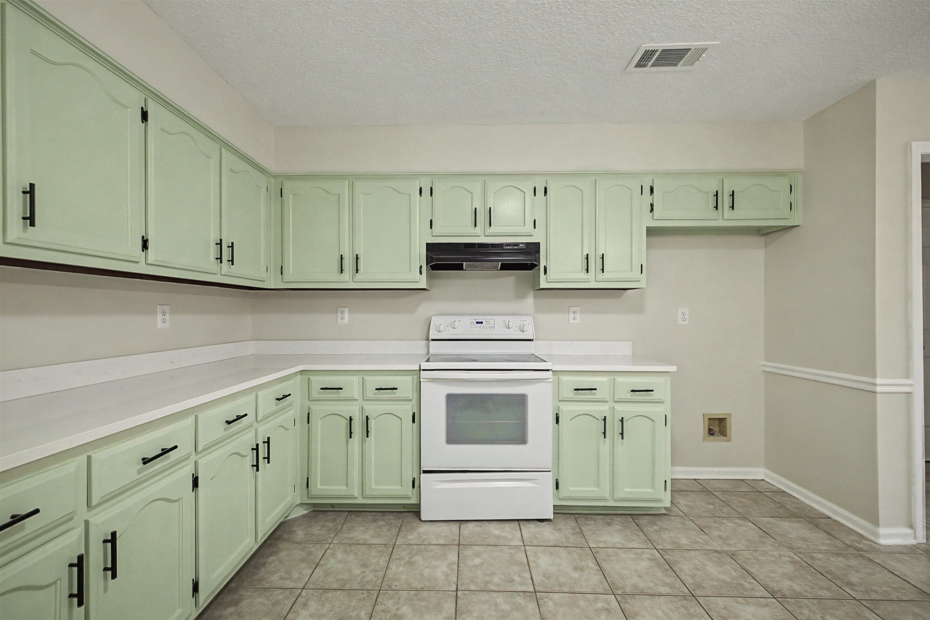 8208 Clinton Way Cv Property Photo 5