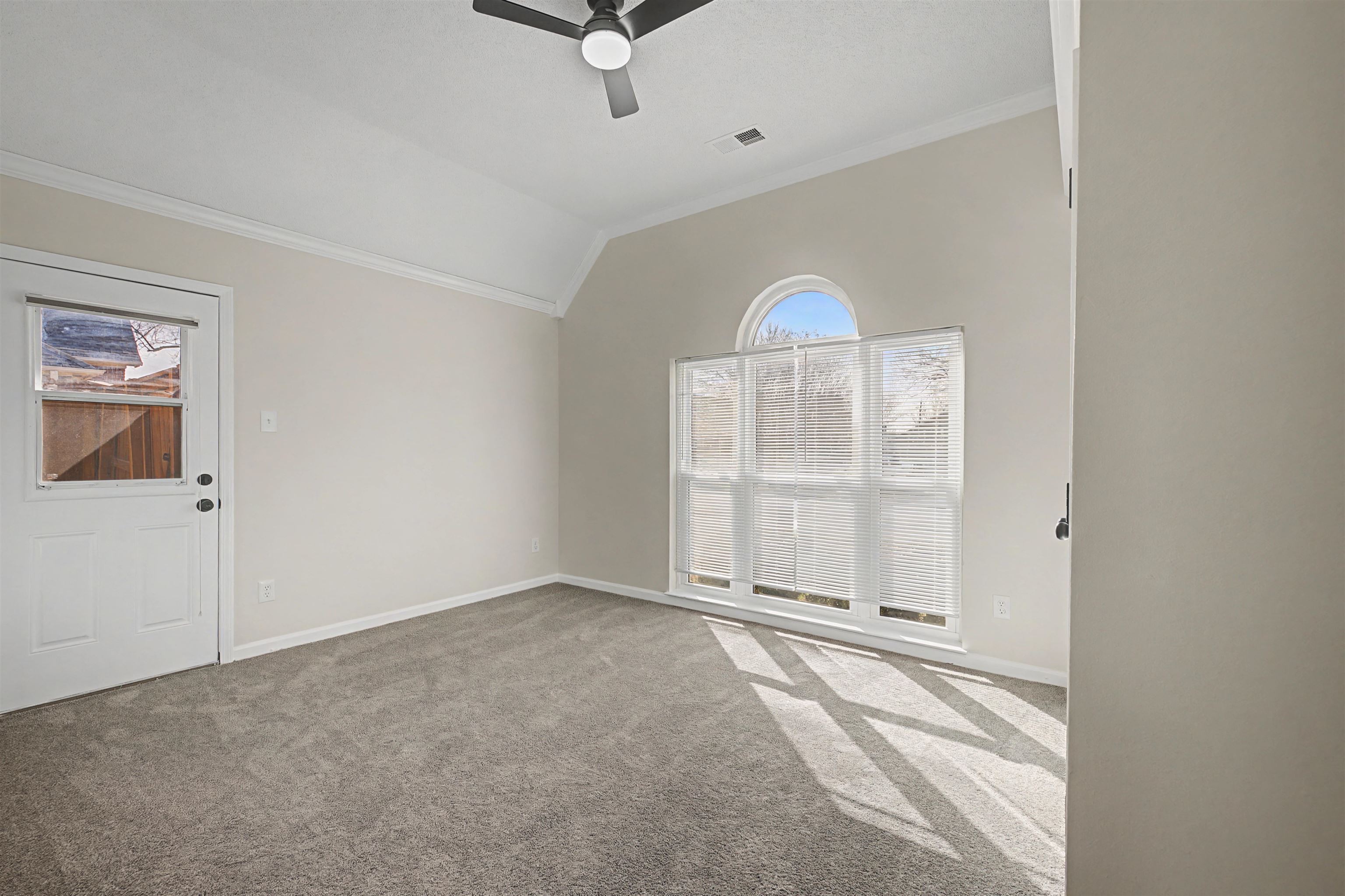 8208 Clinton Way Cv Property Photo 12