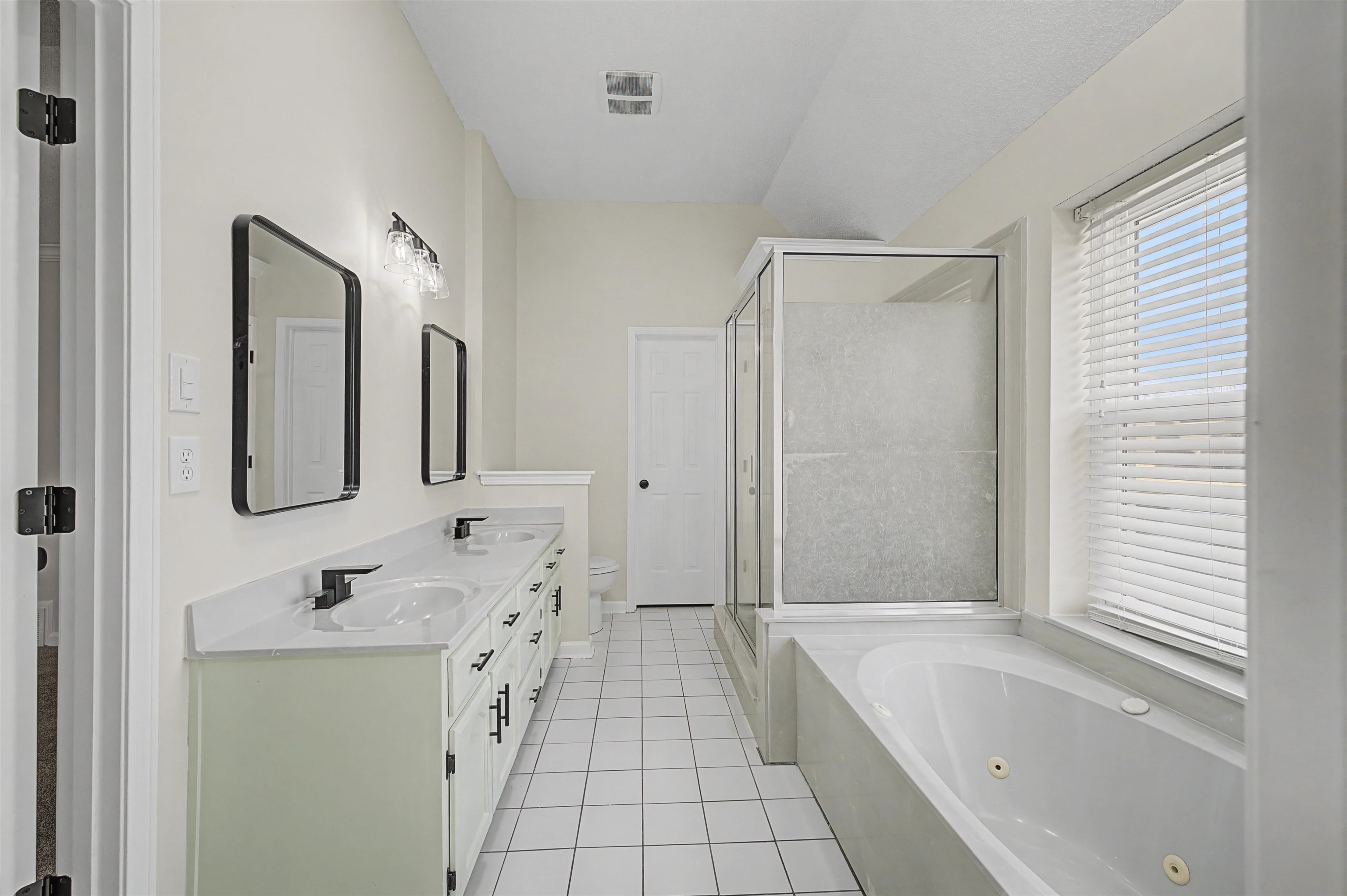 8208 Clinton Way Cv Property Photo 22
