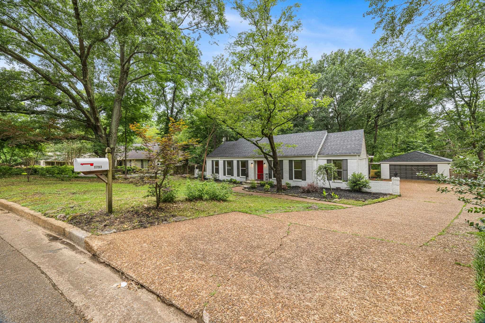 1793 Hayden Rd Property Photo 3