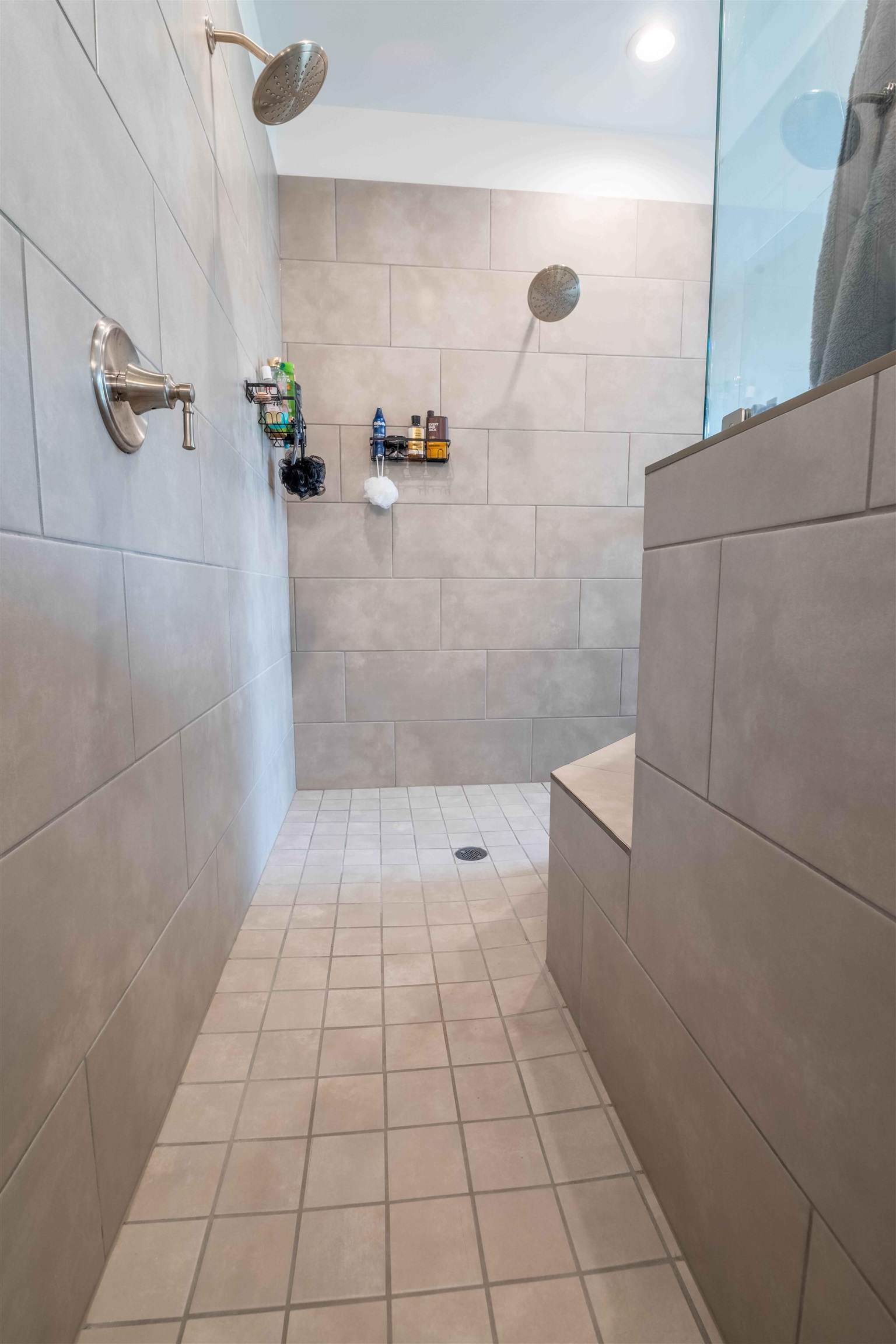 9606 Grays Hollow Dr S Property Photo 37