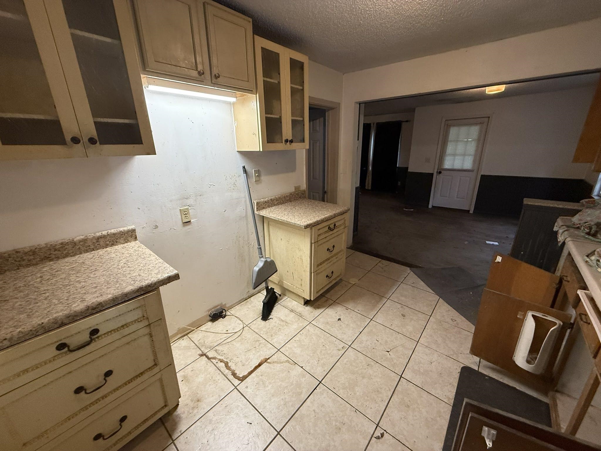 8488 Quito Rd Property Photo 4