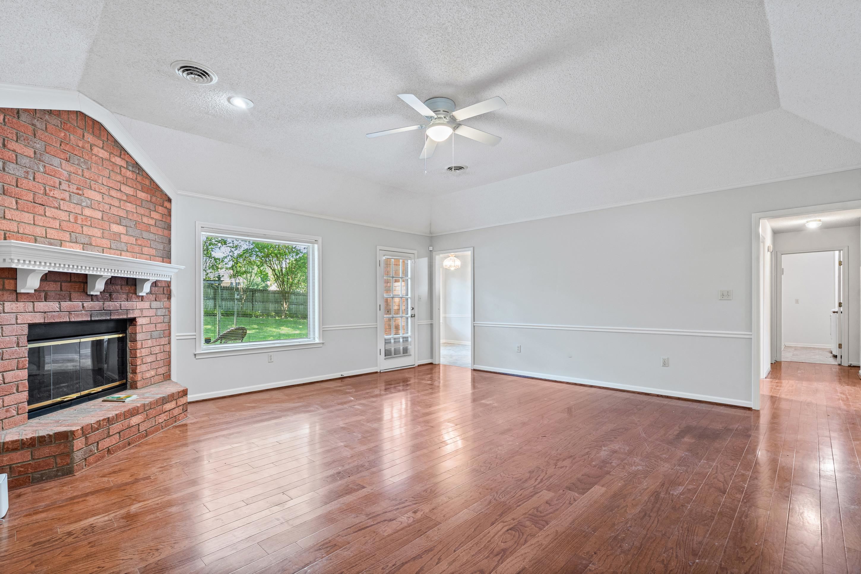 365 Scarletts Way Property Photo 9