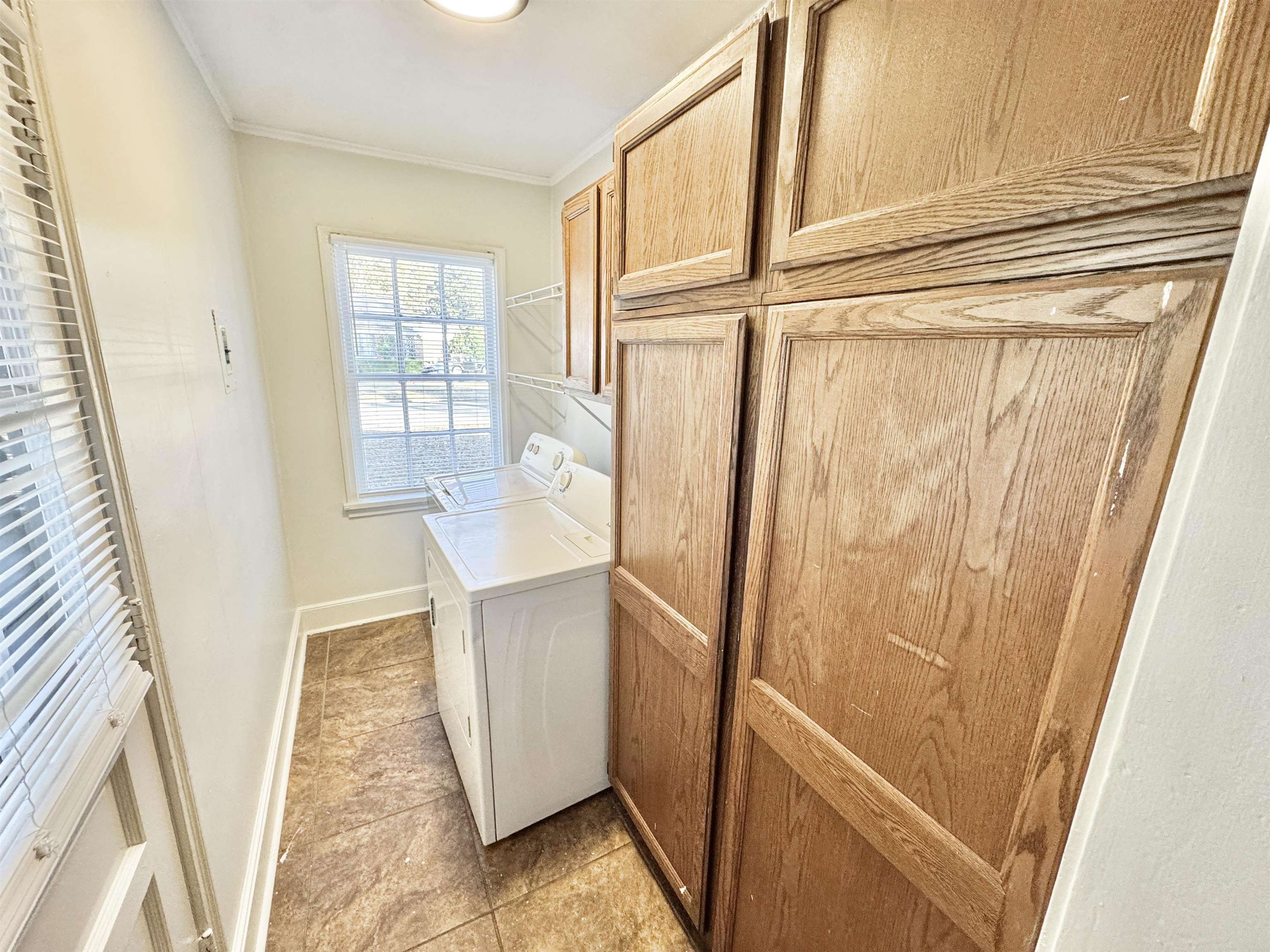 3880 Spottswood Ave Property Photo 3