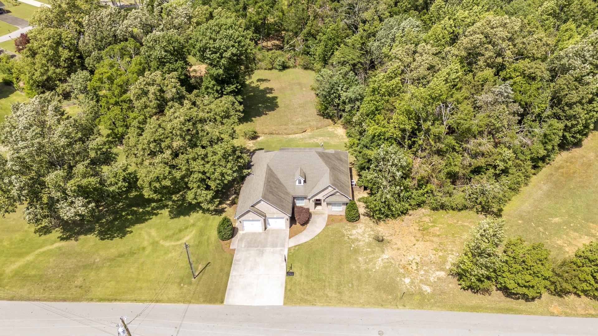 670 Bowen Dr Property Photo 40